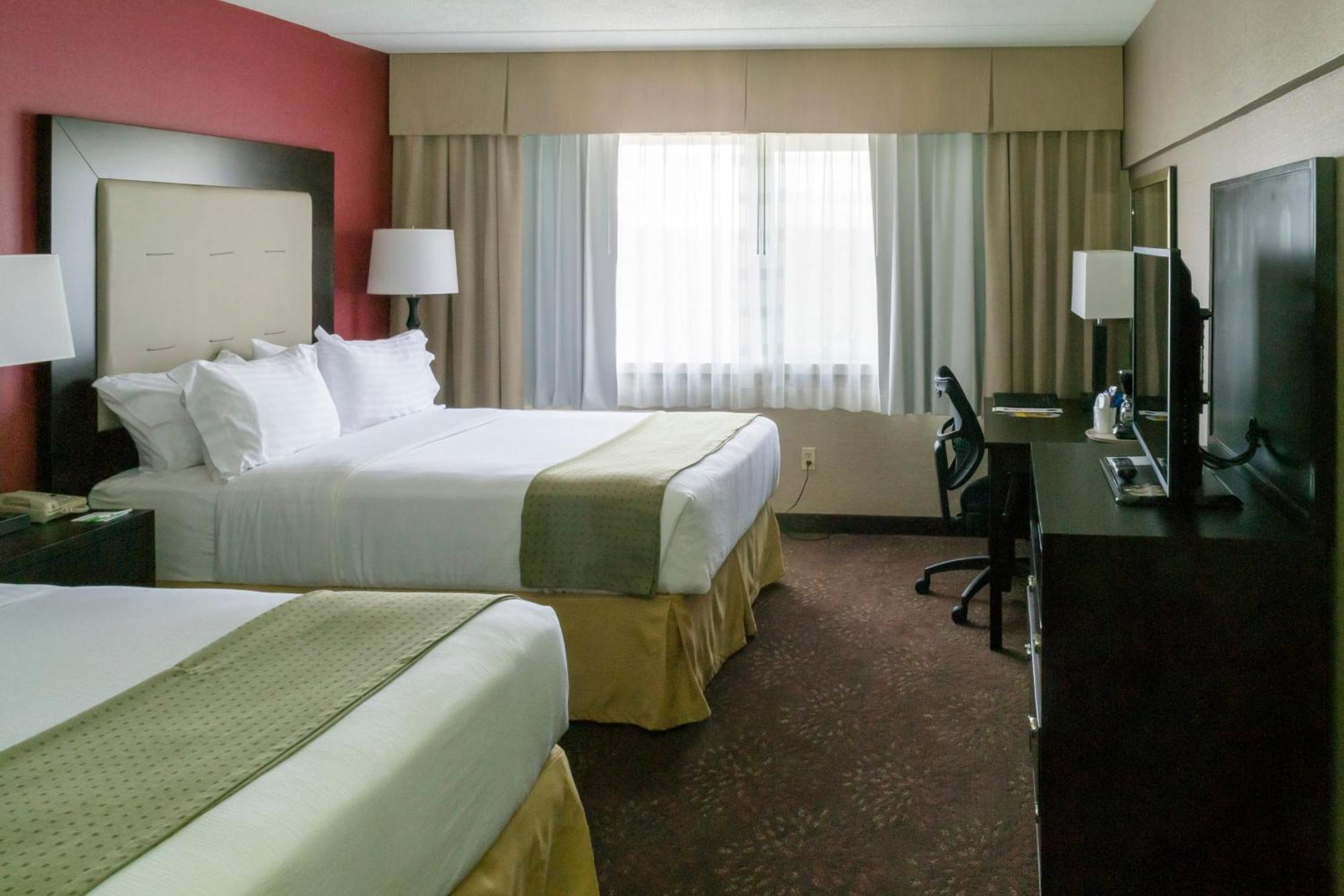 Standard Double Room with Two Double Beds