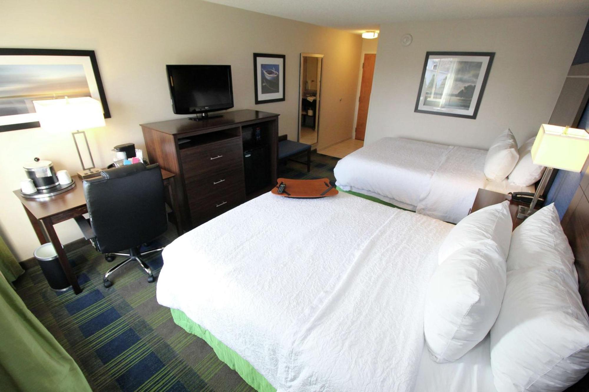 Queen Room with Two Queen Beds (4 Adults)