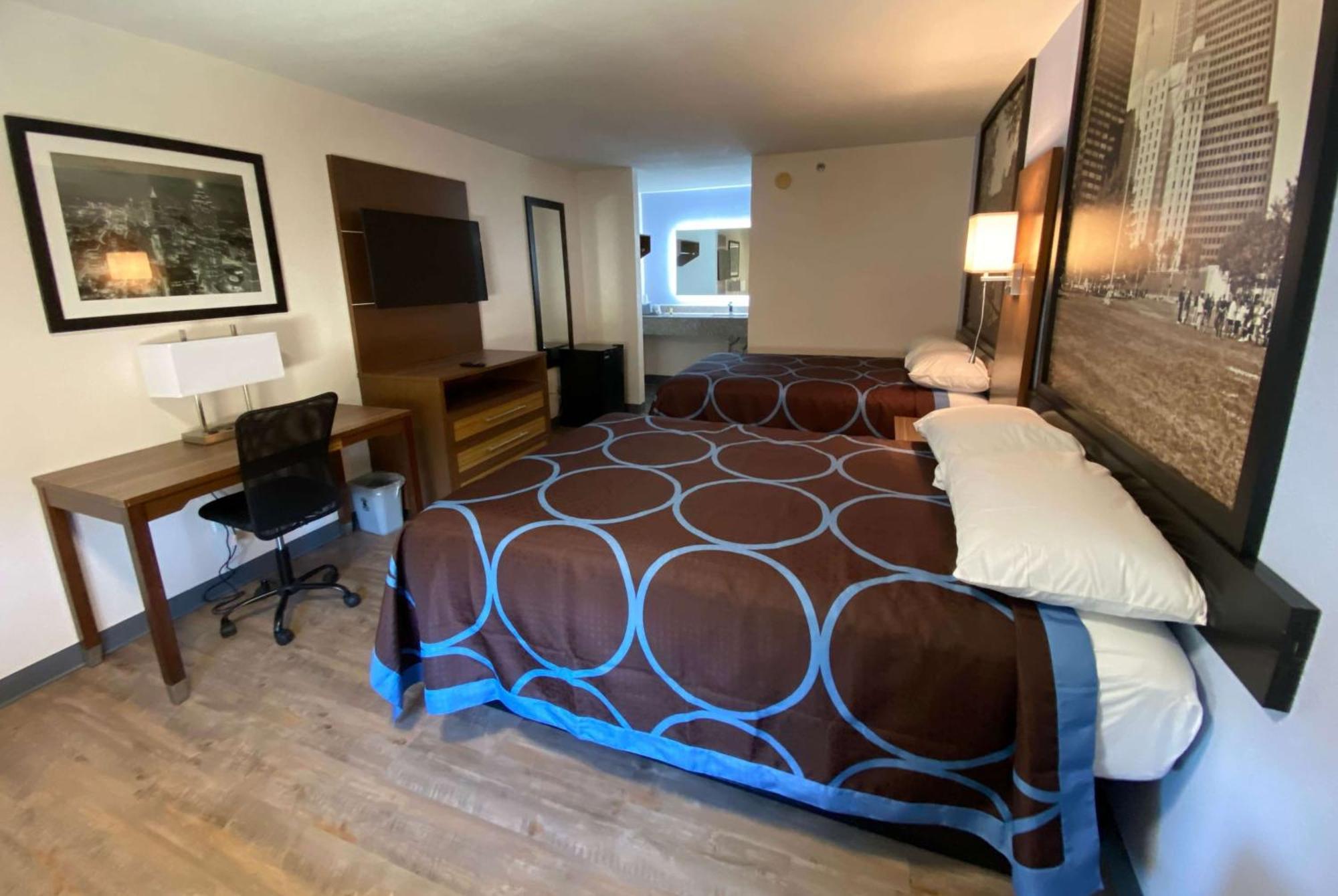 Deluxe Double Room Two Double Beds Non-Smoking,1278165037:JPEG