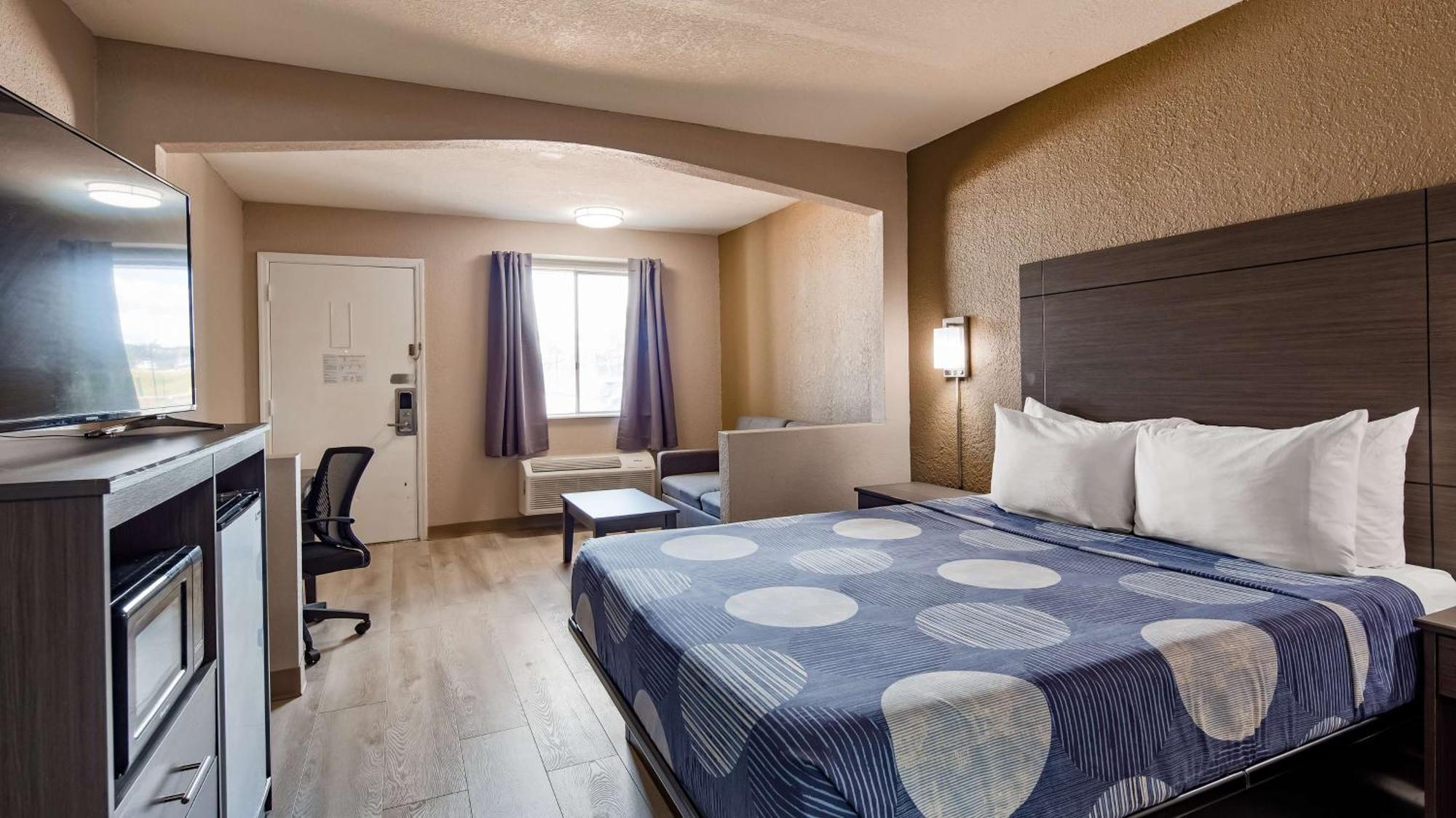 King Room with Sofa Bed - Smoking