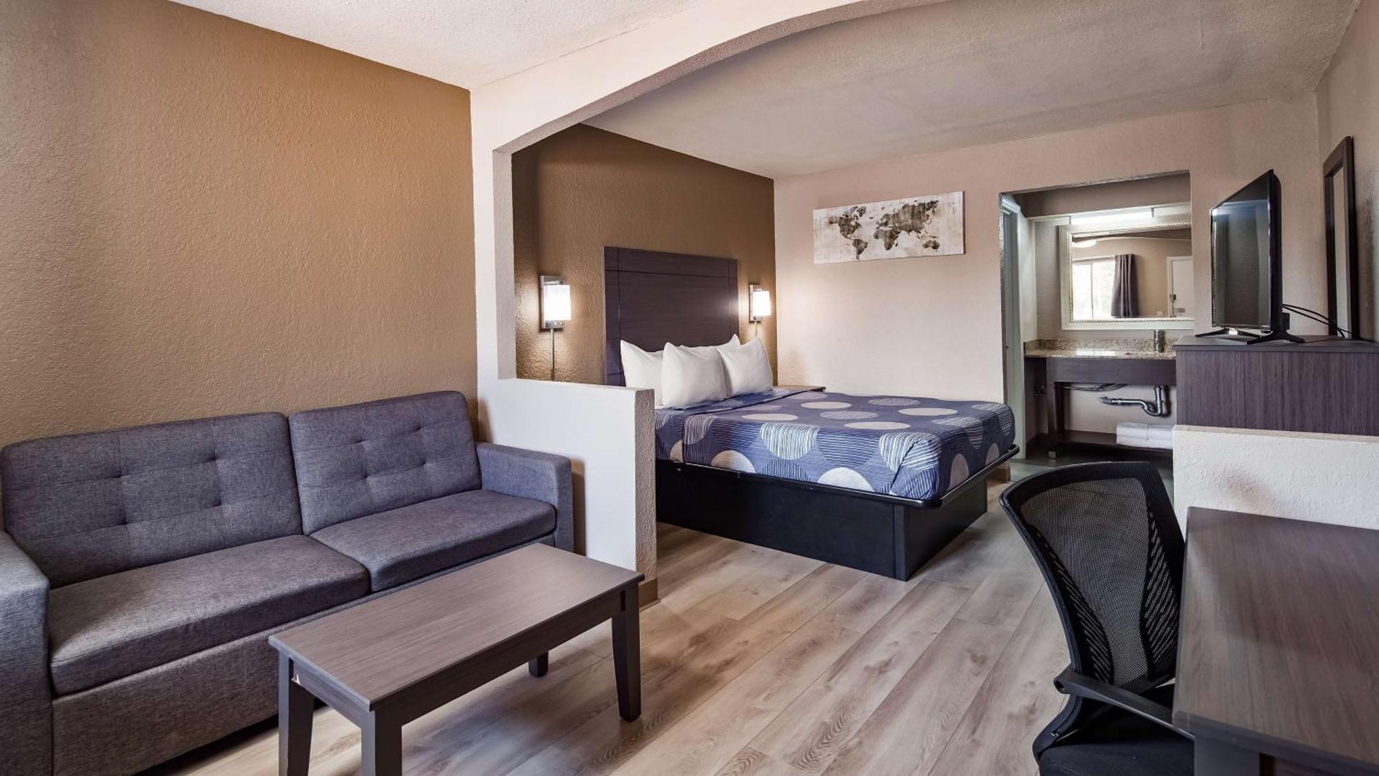 Queen Room with Sofa Bed