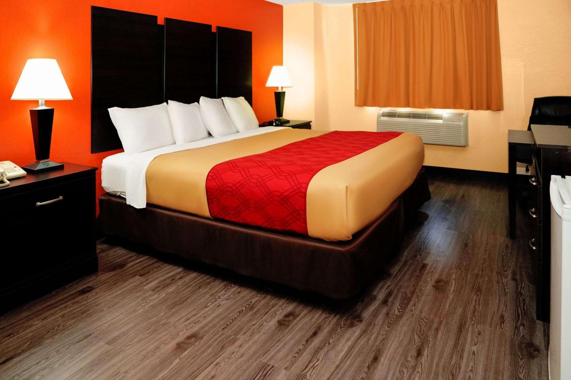 King Room - Accessible/Non-Smoking