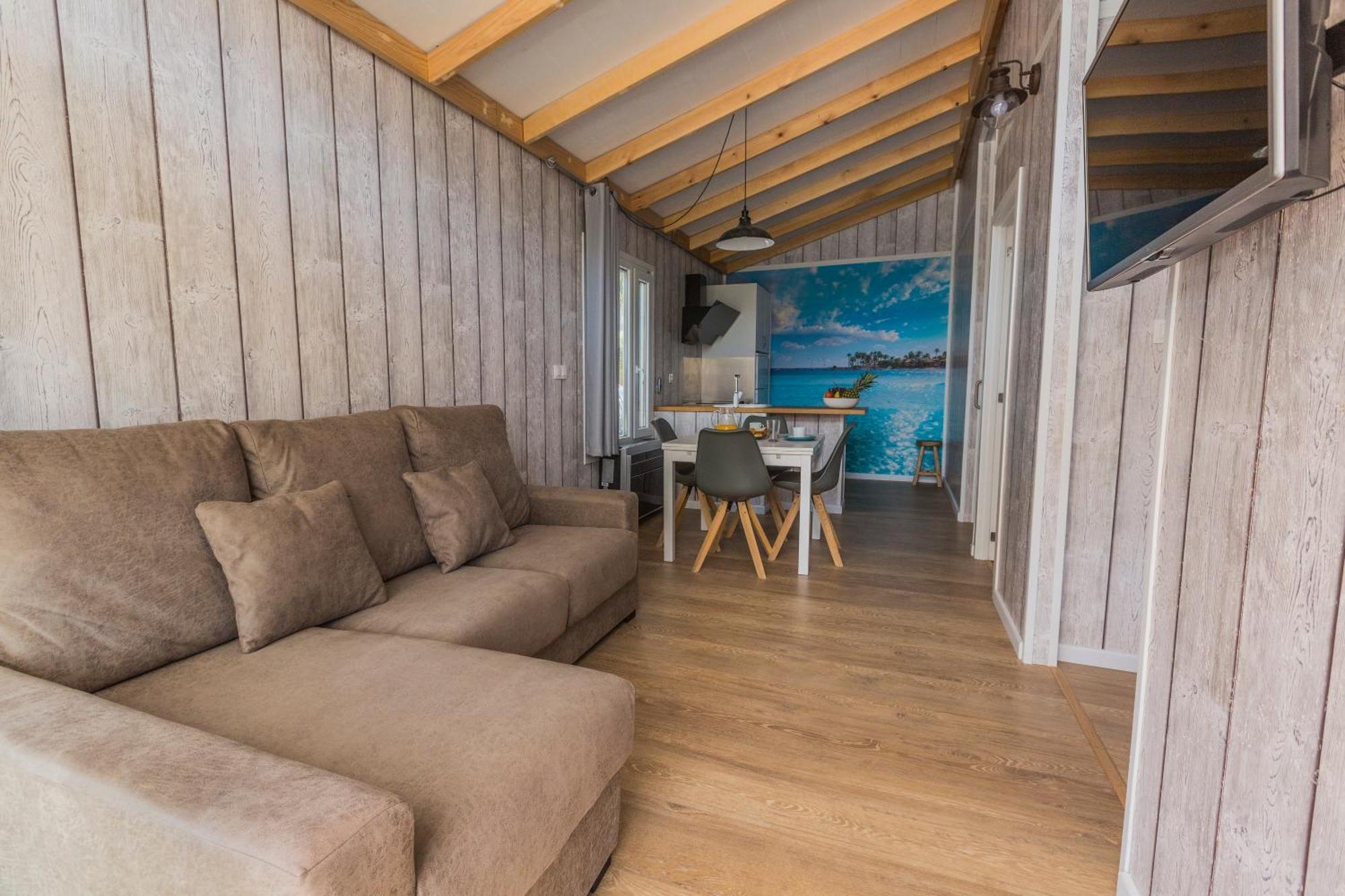 Deluxe Bungalow with Garden View Mediterranean Suite