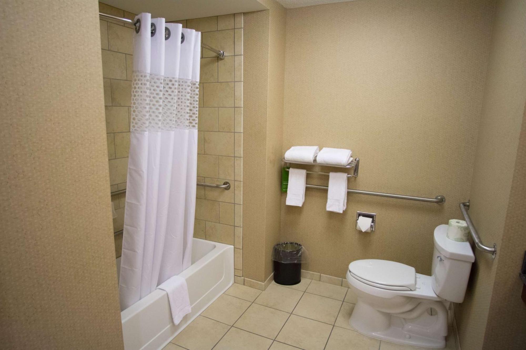 King Room - Disability Access/Non-Smoking