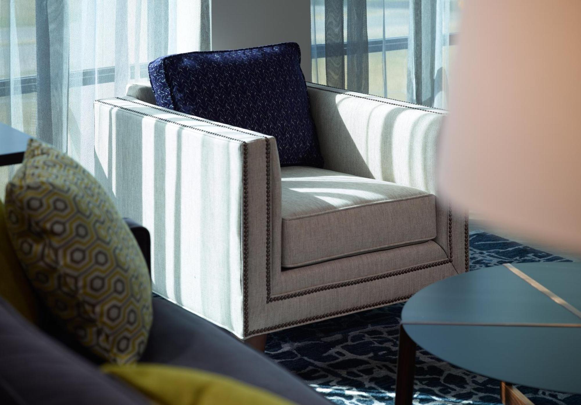 One-Bedroom King Suite with Communications Accessible Roll-In Shower
