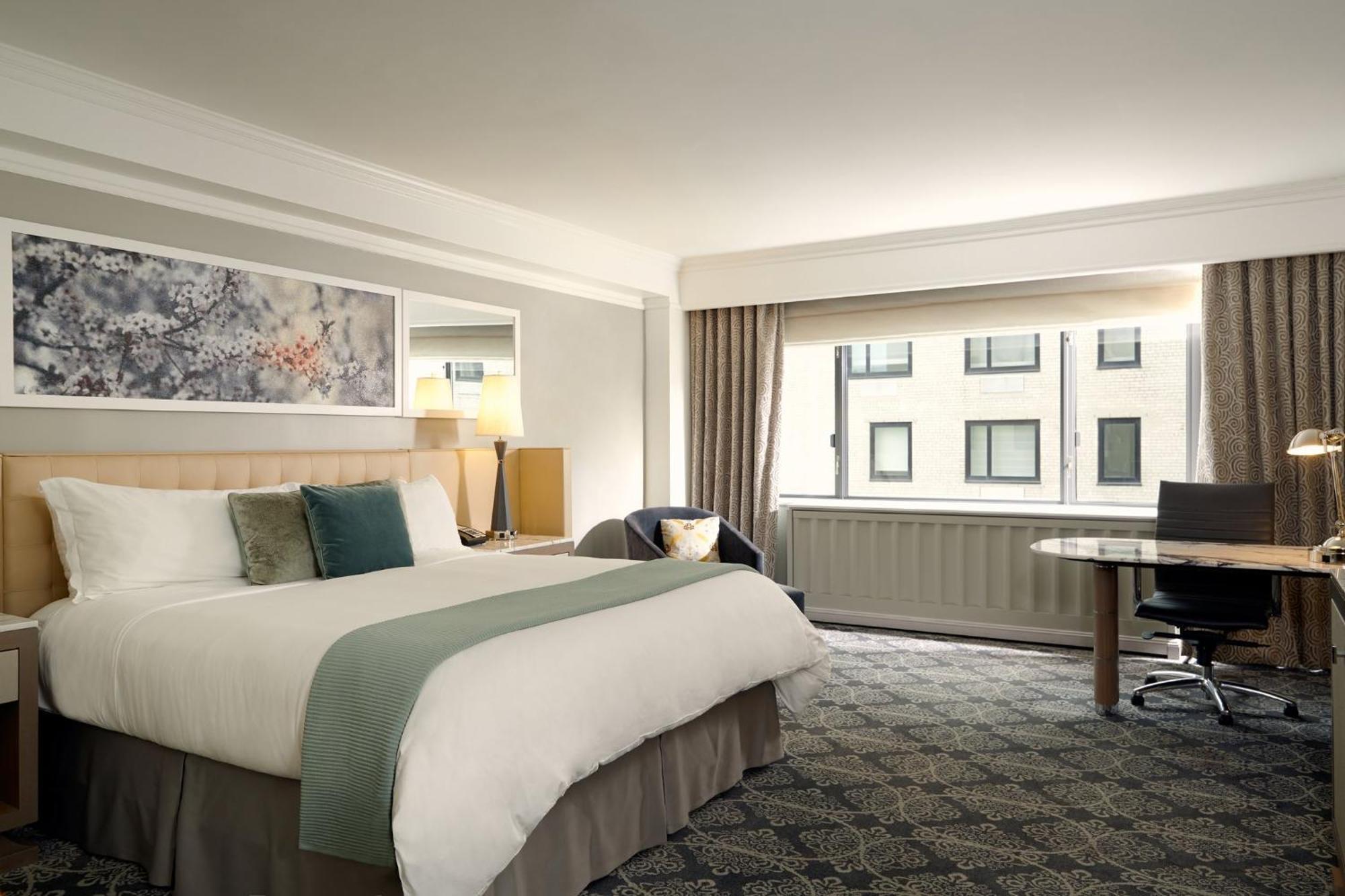 Luxury King Room