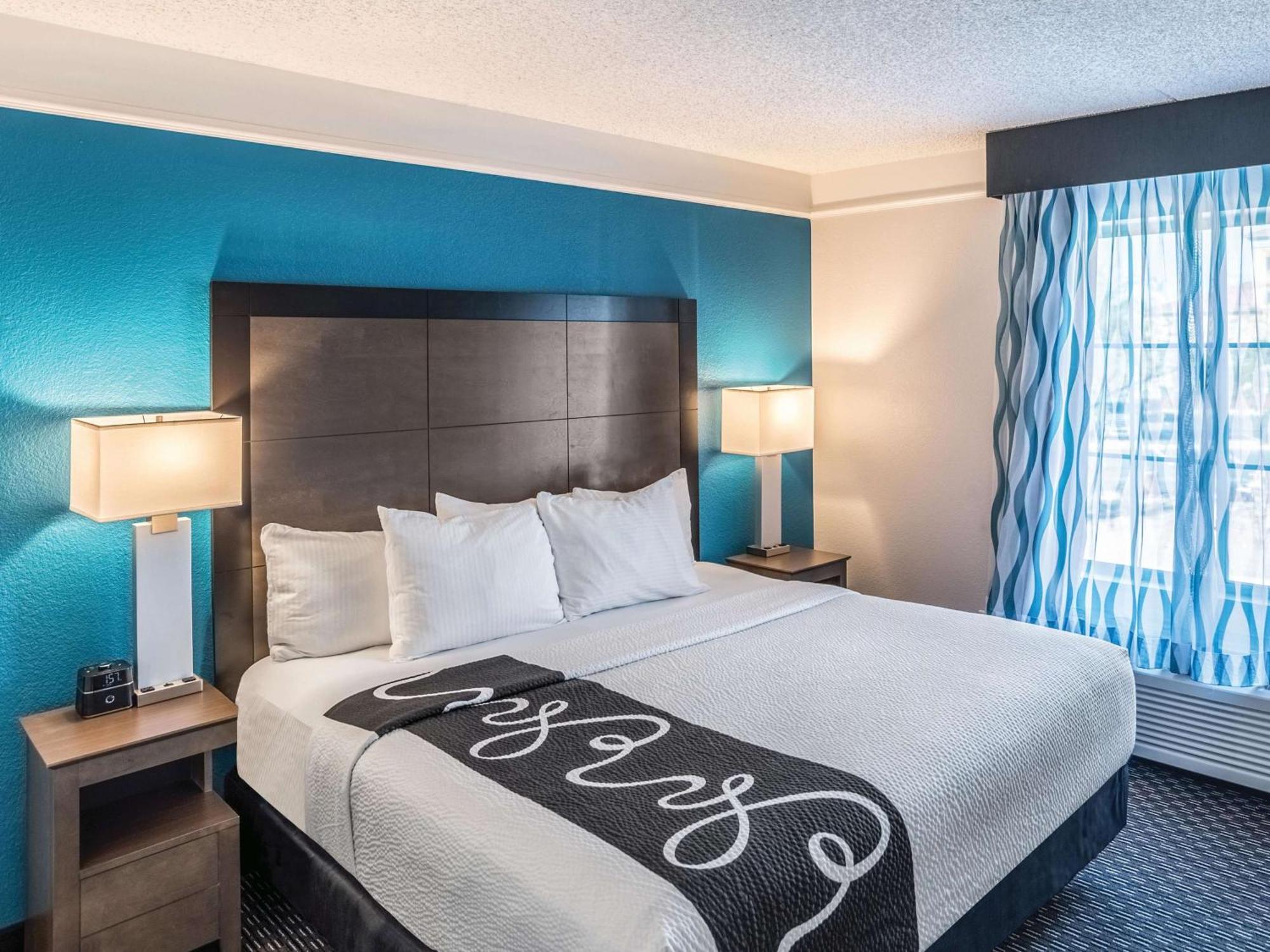 Suite Lit King-Size Deluxe - Non-Fumeurs