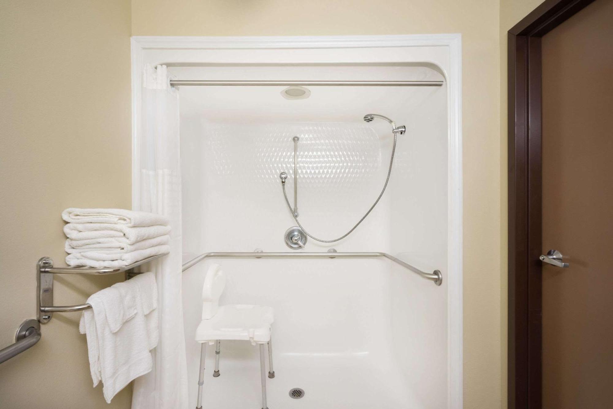 Queen Room with Two Queen Beds - Disability Access/Non-Smoking