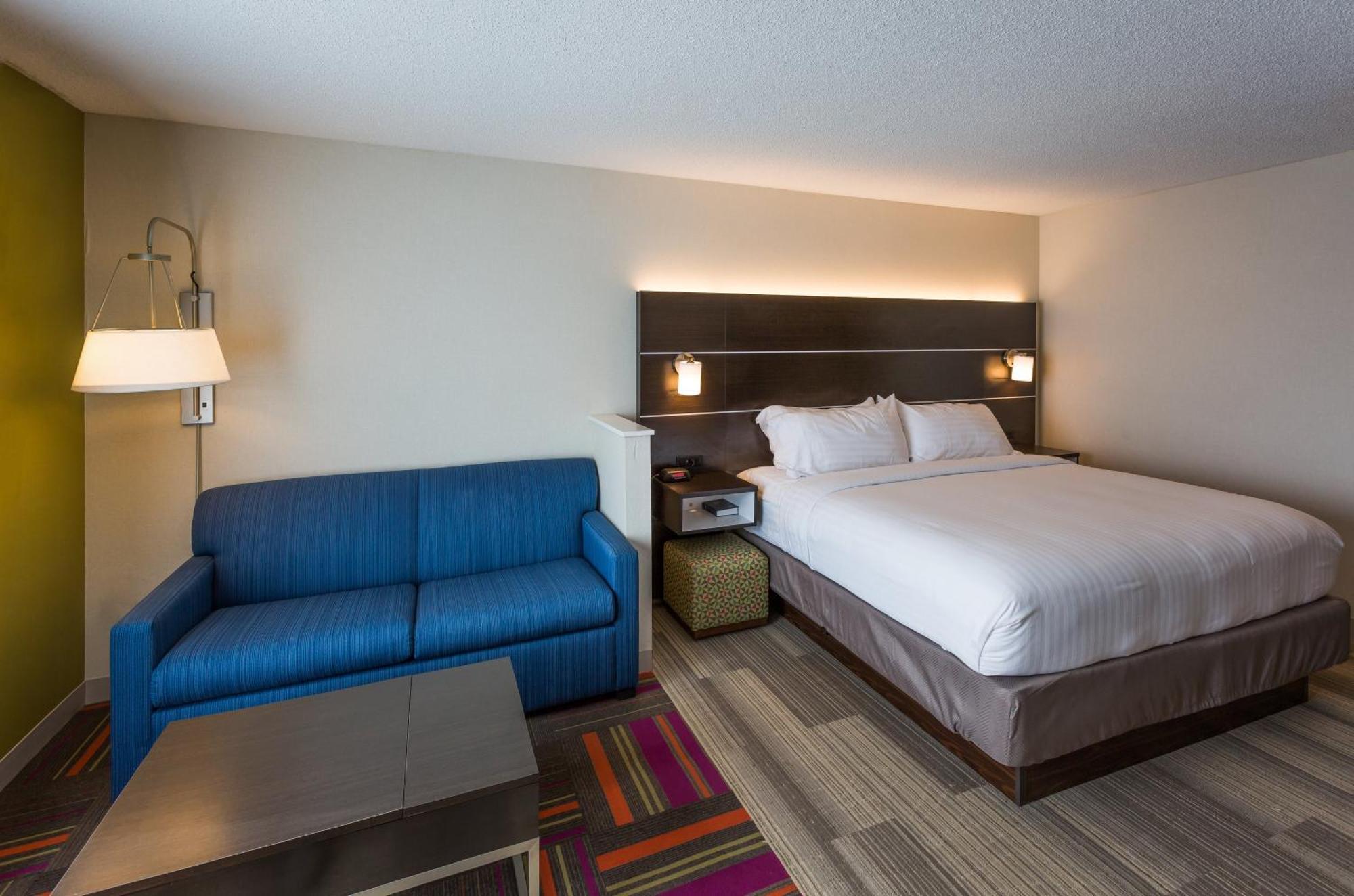 King Suite with Sofa Bed