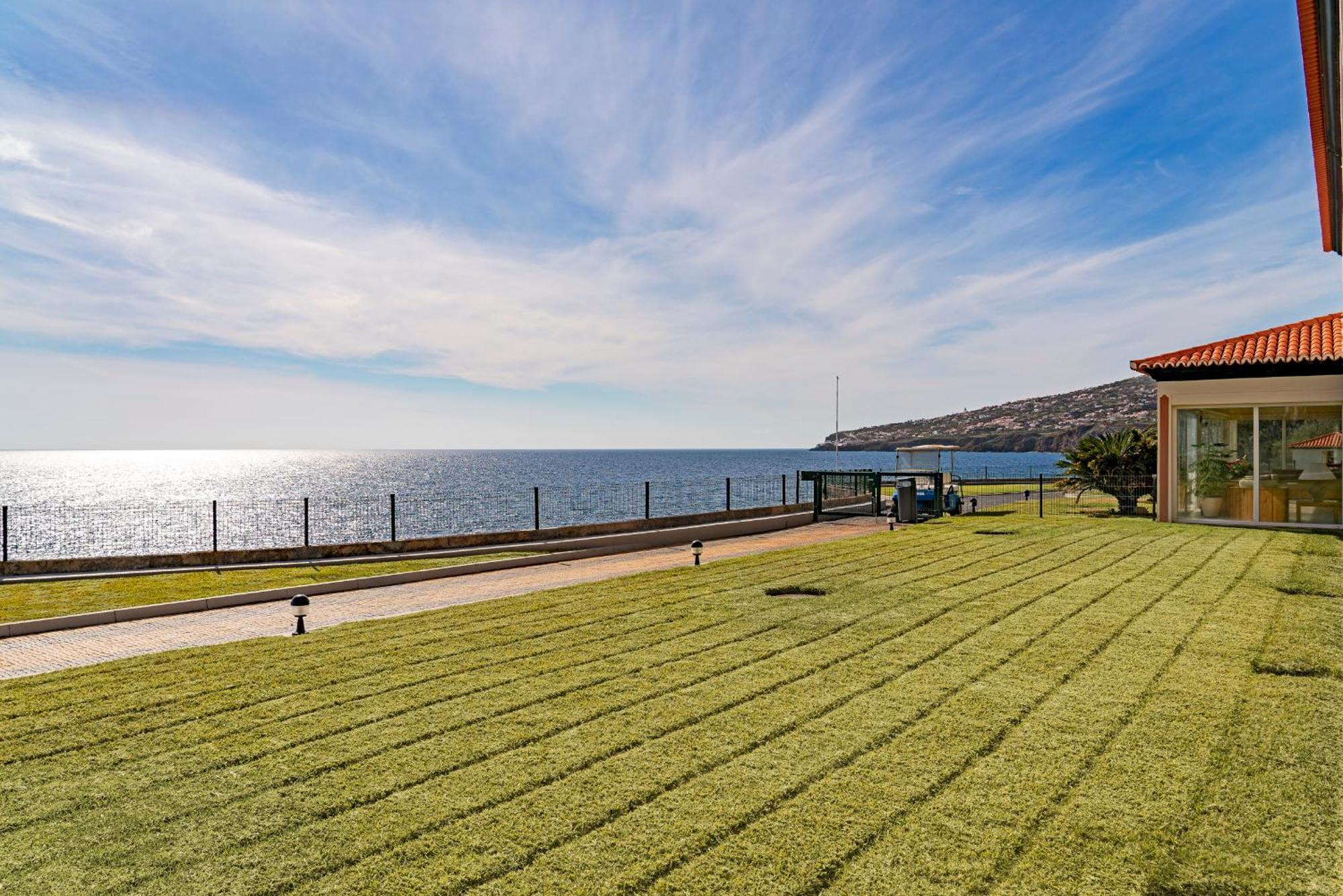 Quarto Duplo Premium com Vista Mar e Varanda