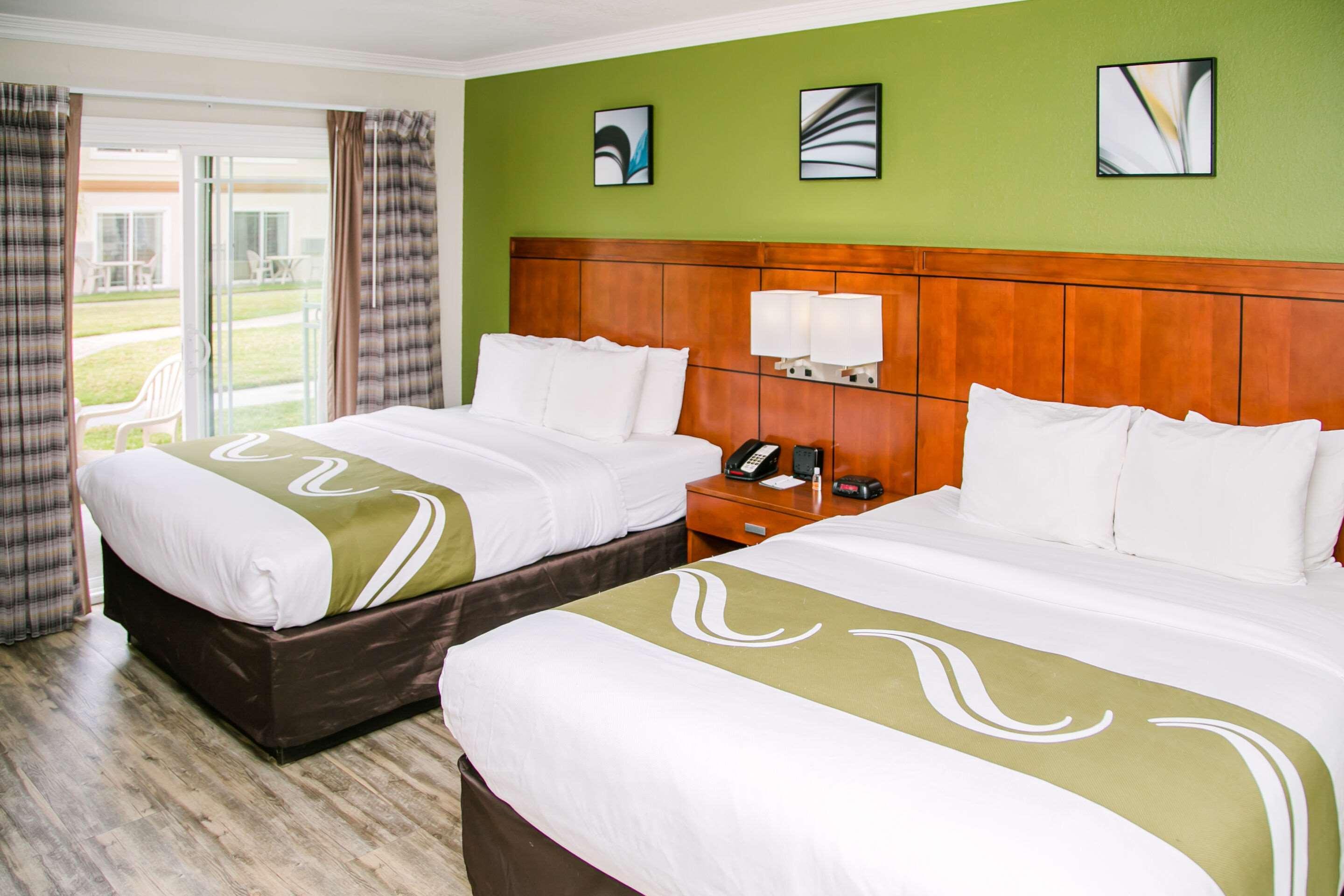 Queen Suite Two Queen Beds Non-Smoking