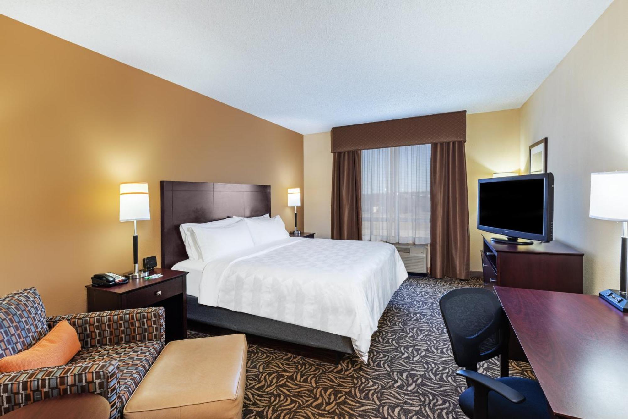 Standard King Room