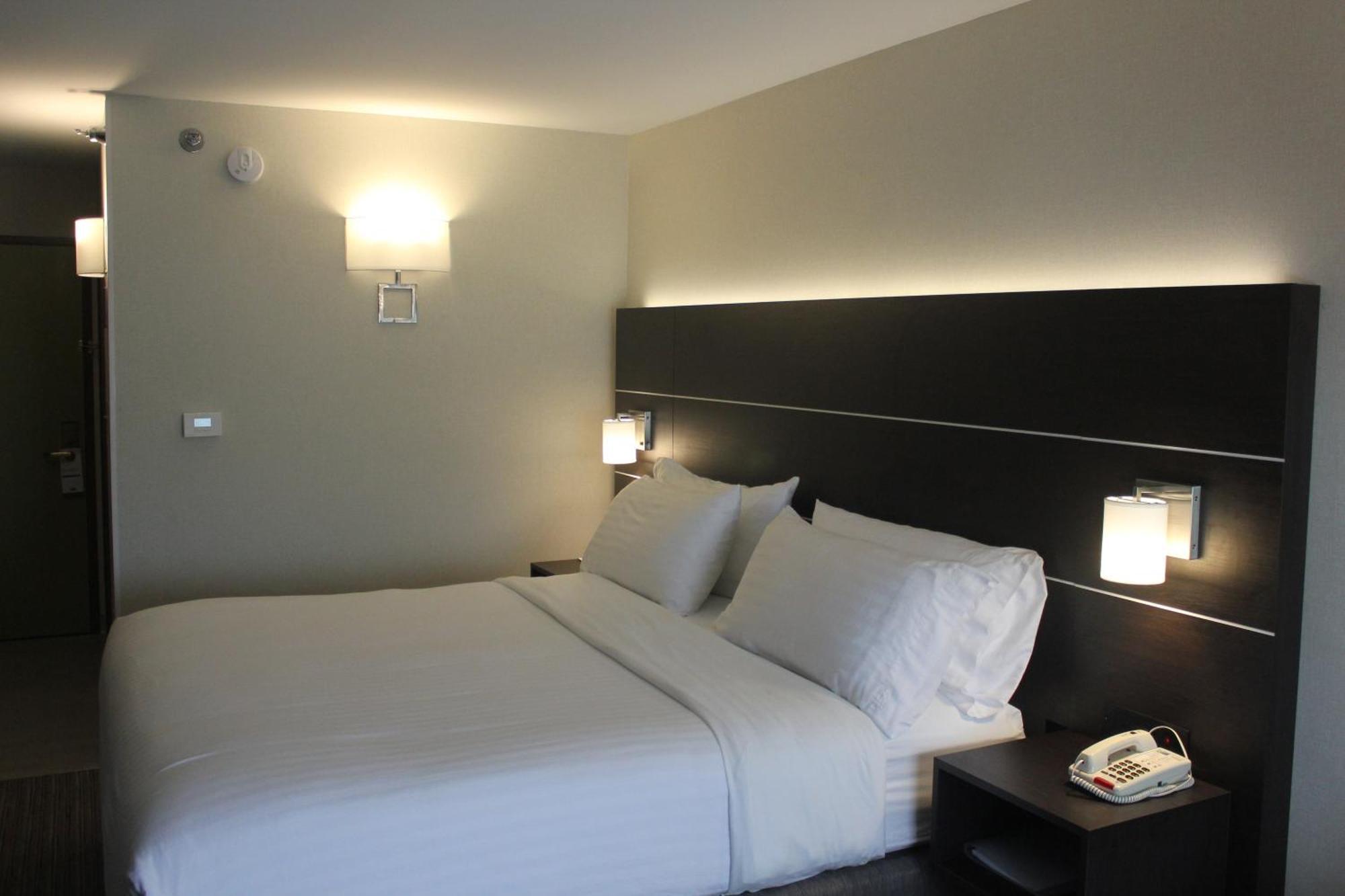 Standard King Room with Walk-In Shower