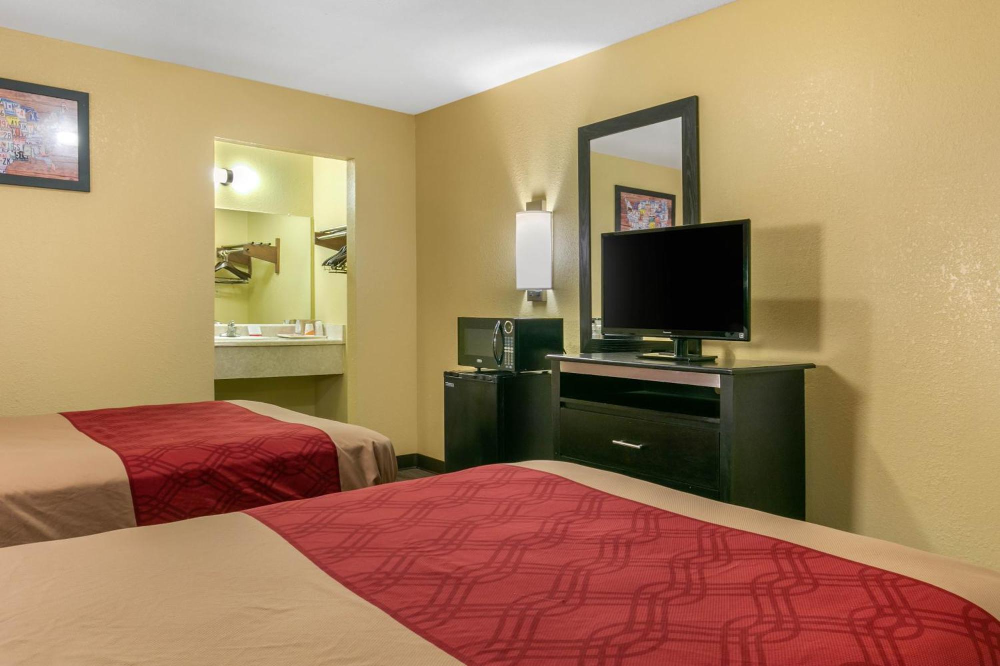 Double Room with Two Double Beds - Smoking