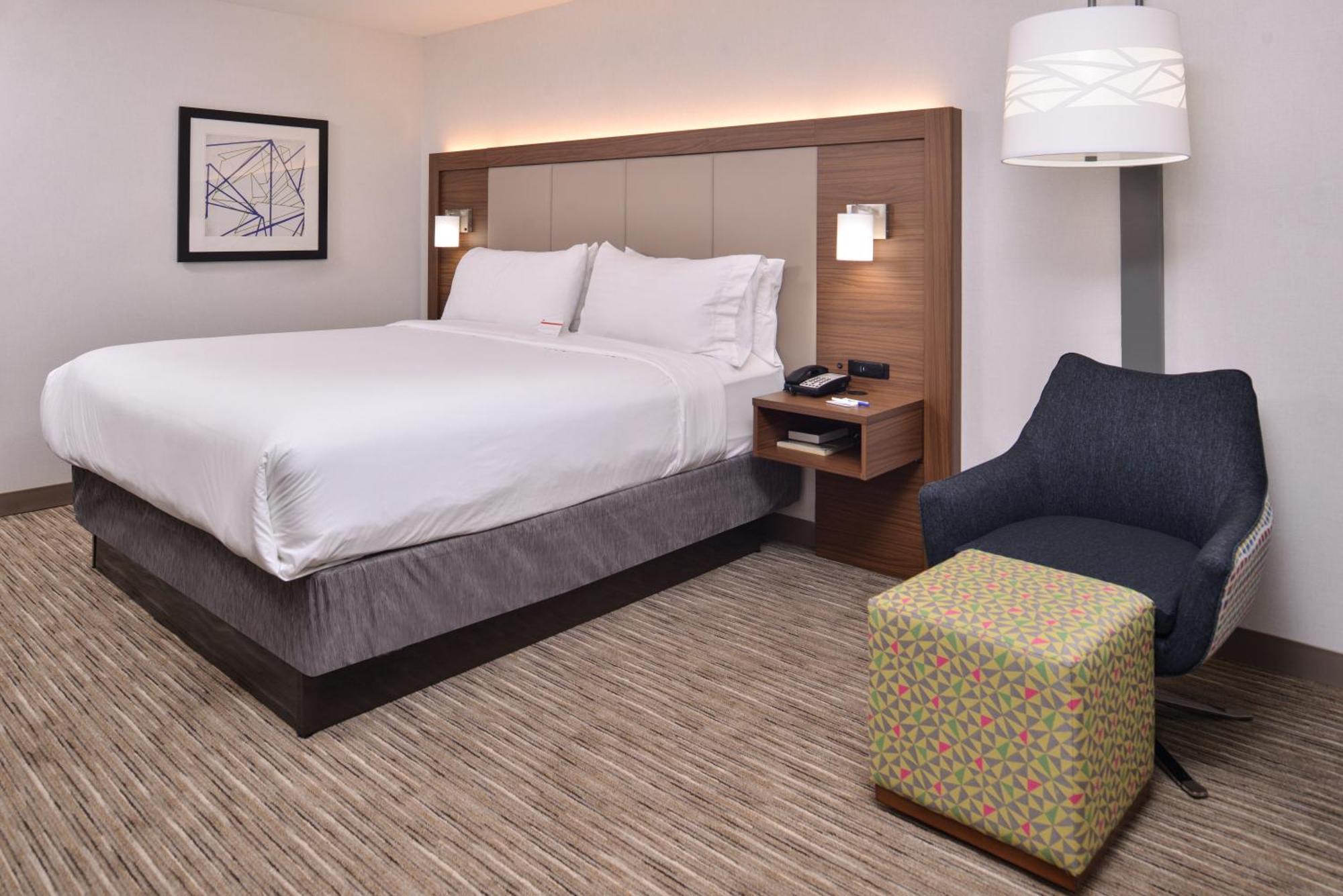 Standard King Room