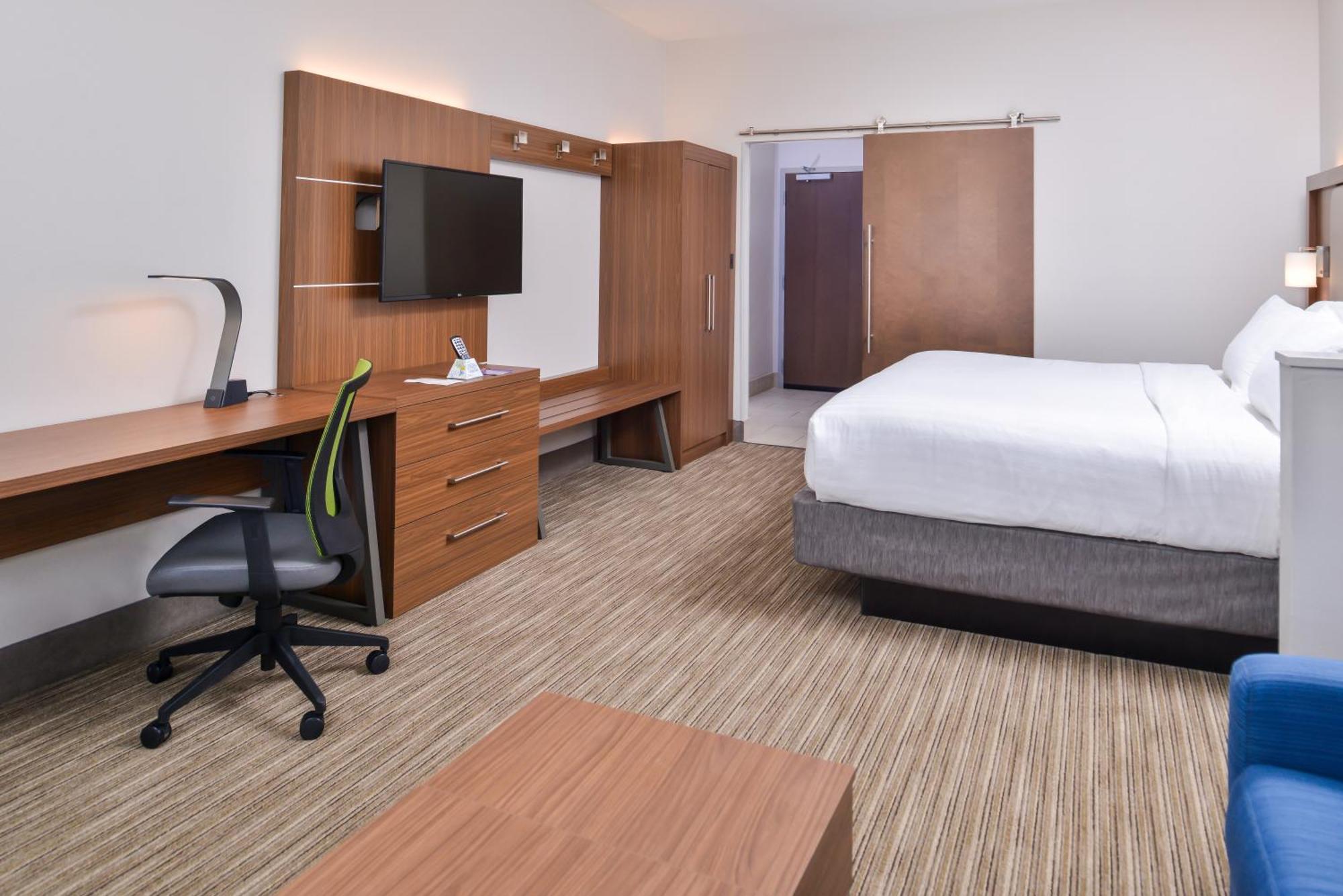 King Suite with Sofa Bed