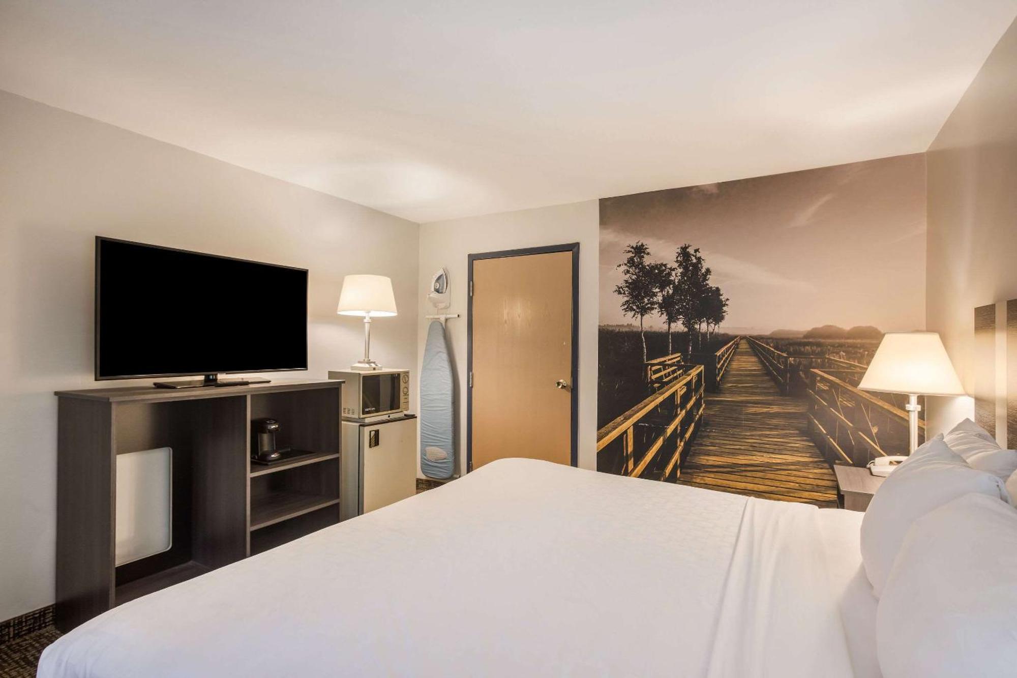 King Room - Non-Smoking