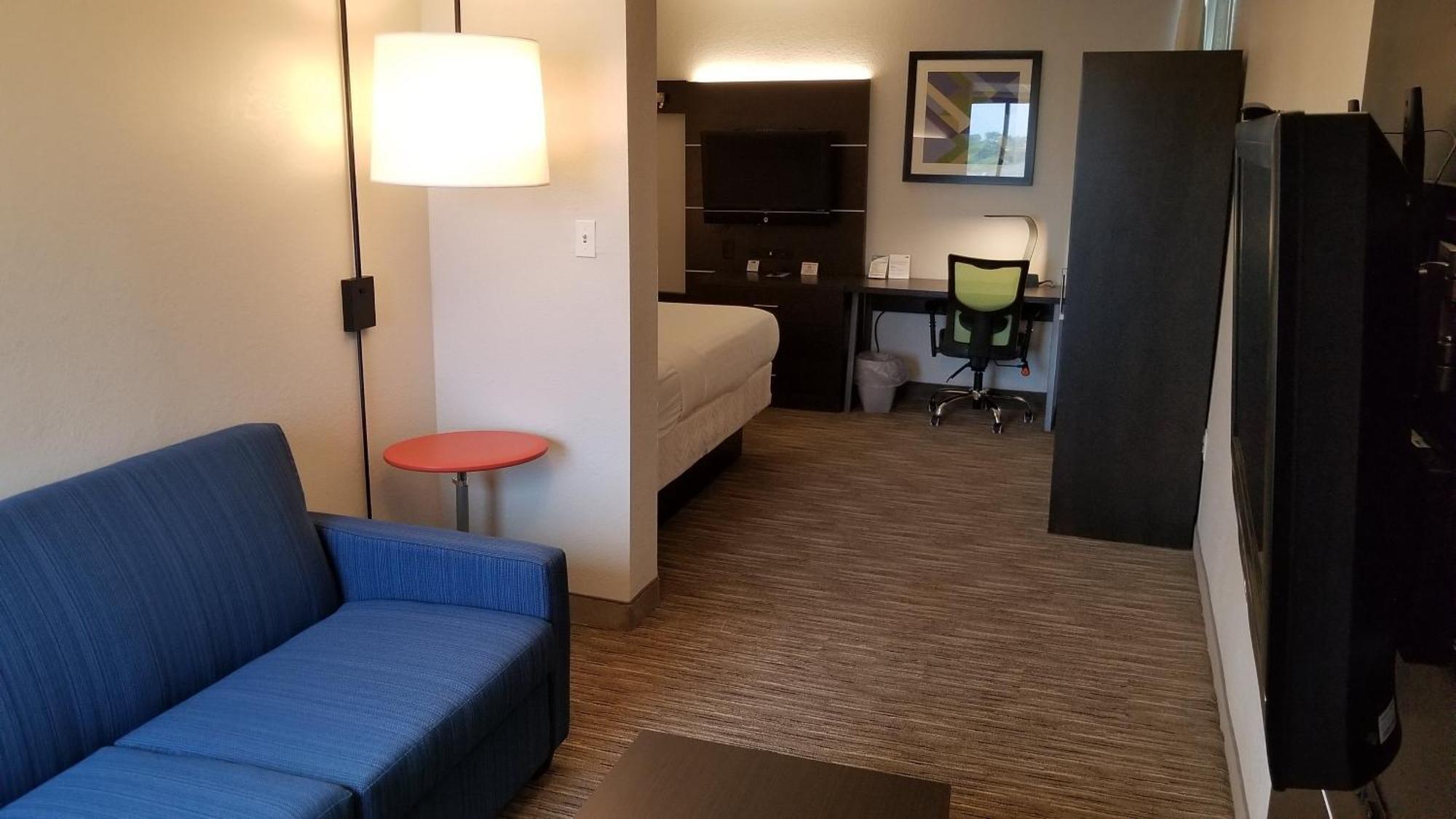 King Suite with Sofa Bed