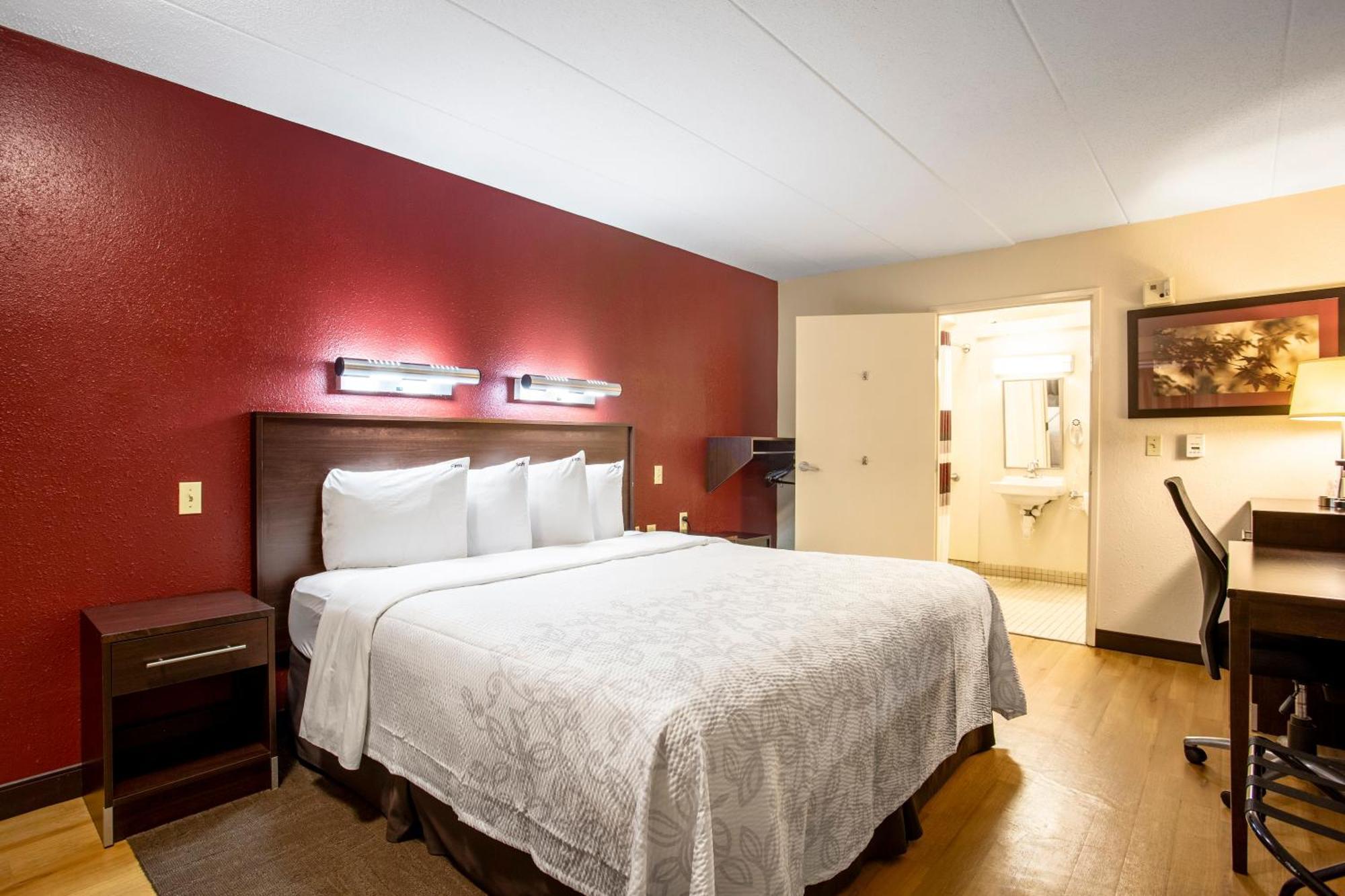 Standard Room with One Double Bed Disability Access Smoke Free