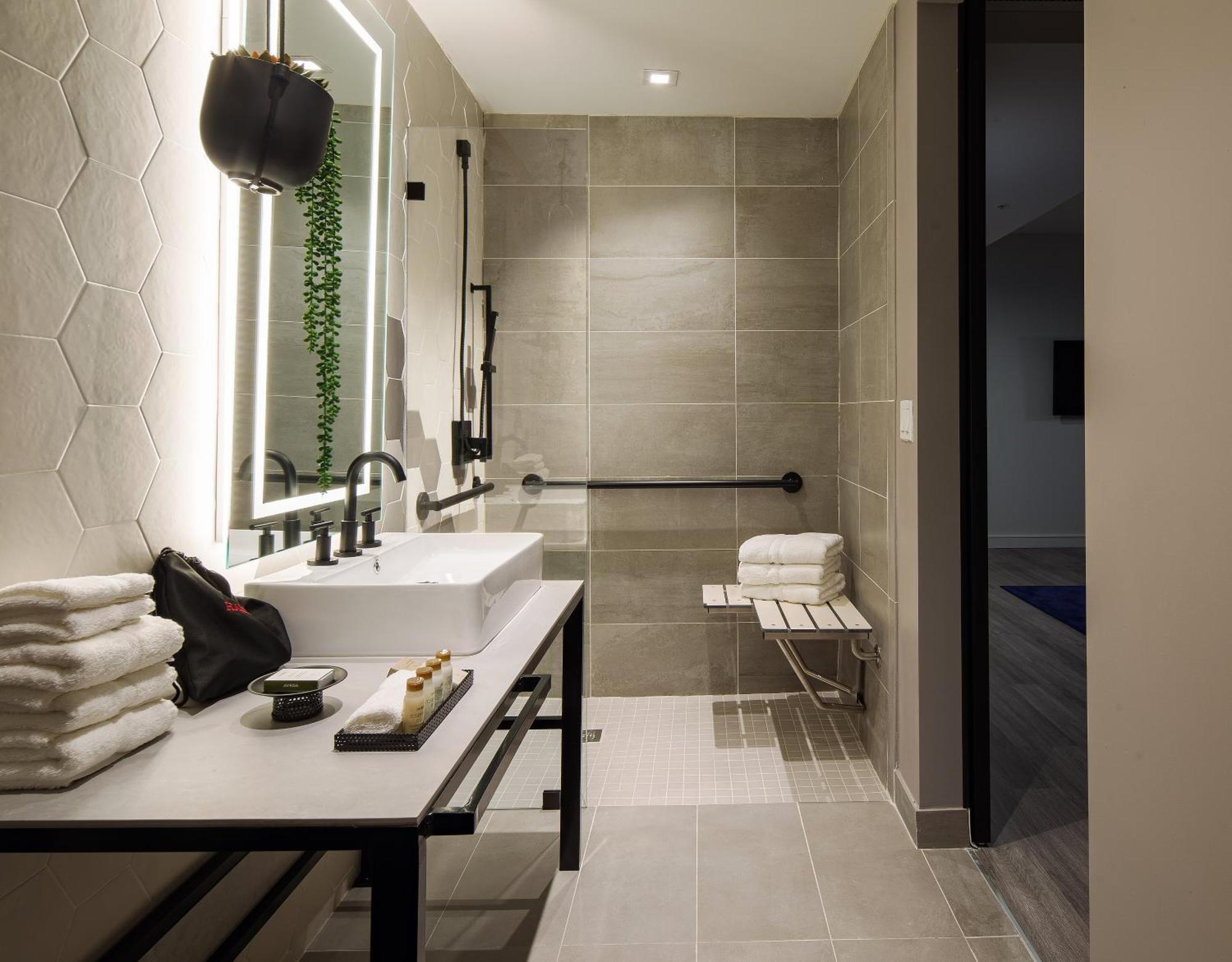 Standard Queen Room with Two Queen Beds and Mobility Accessible Roll-In Shower