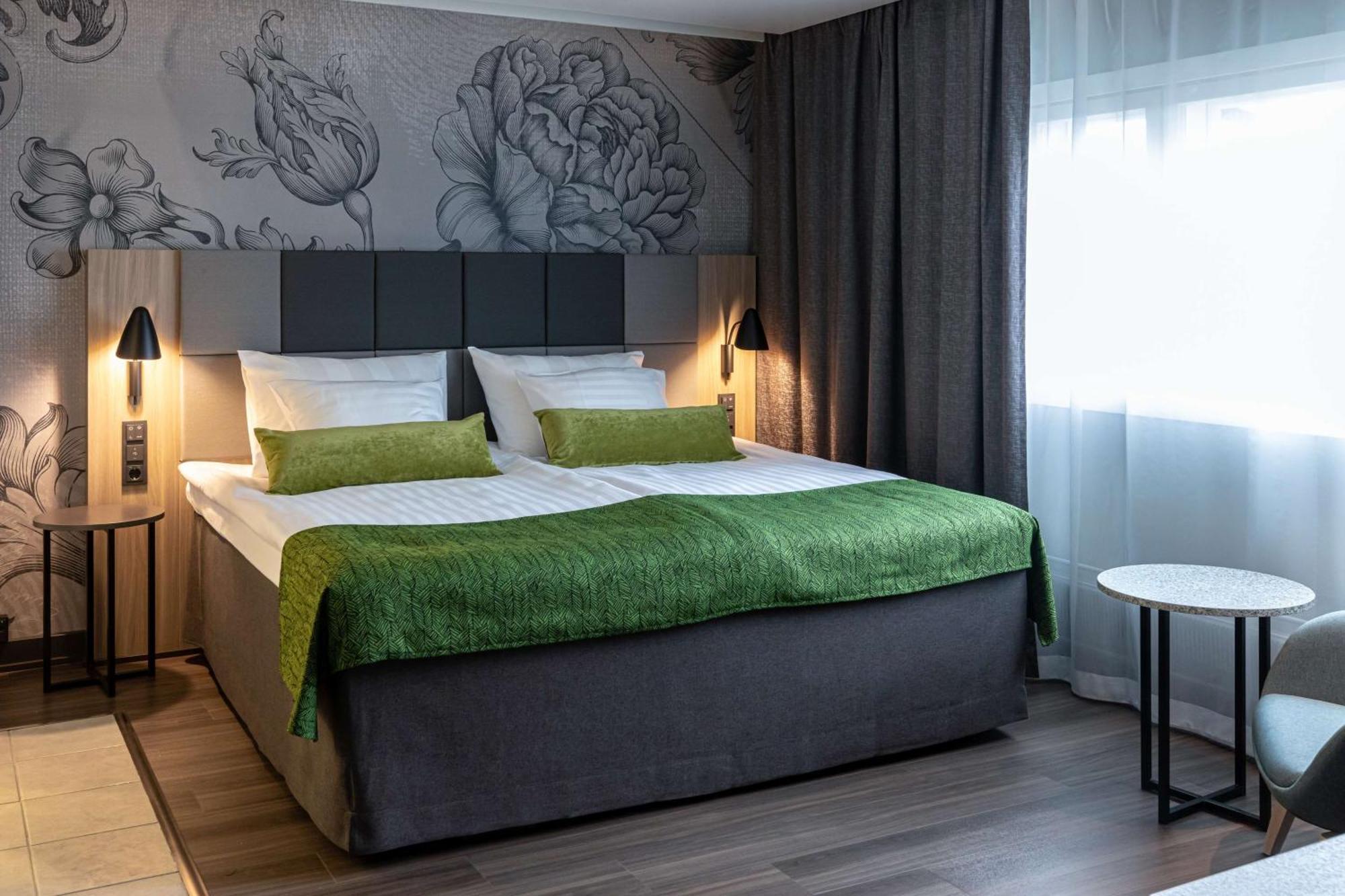 King Room,1649884367:JPEG