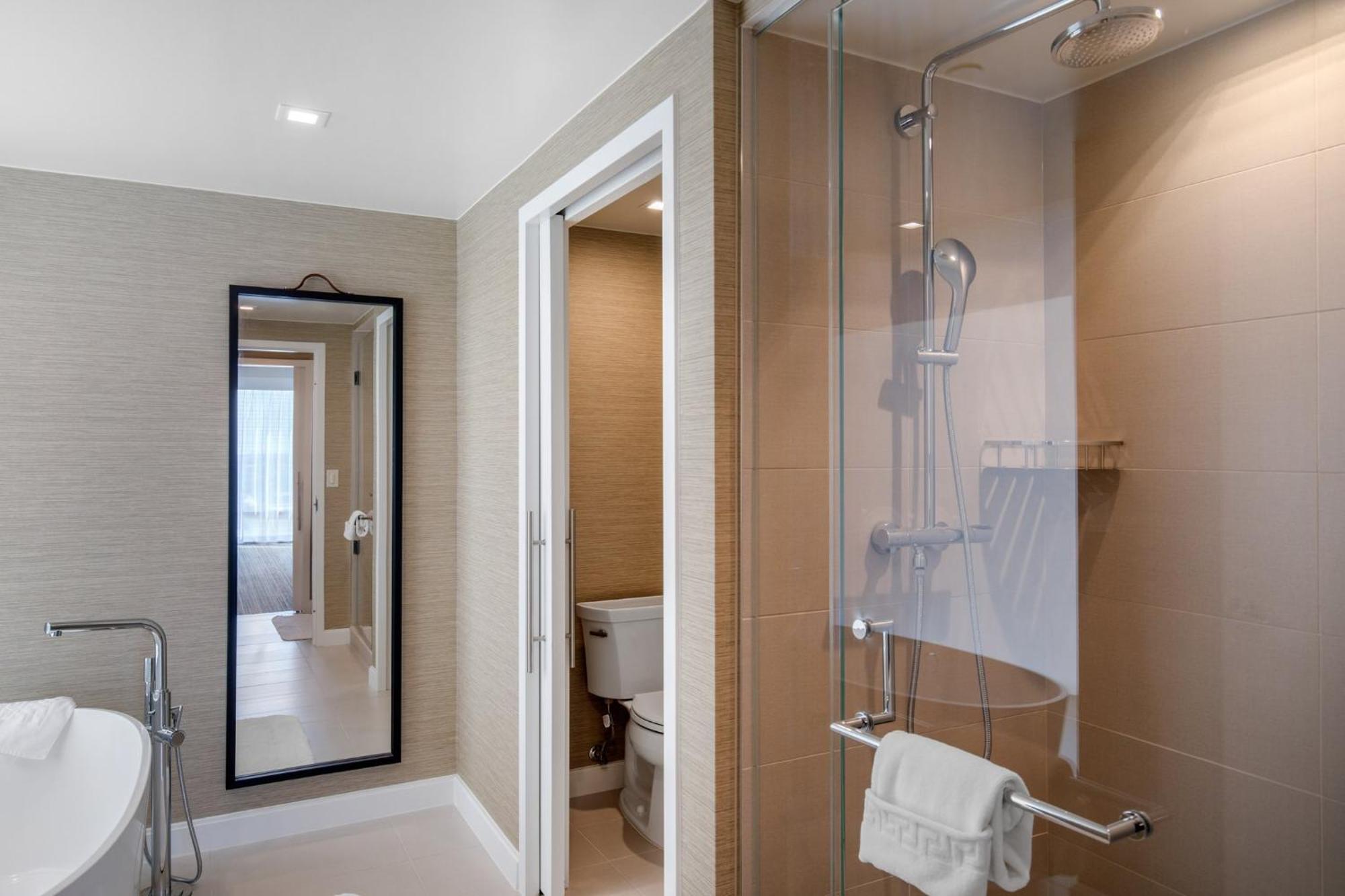 Executive King Room