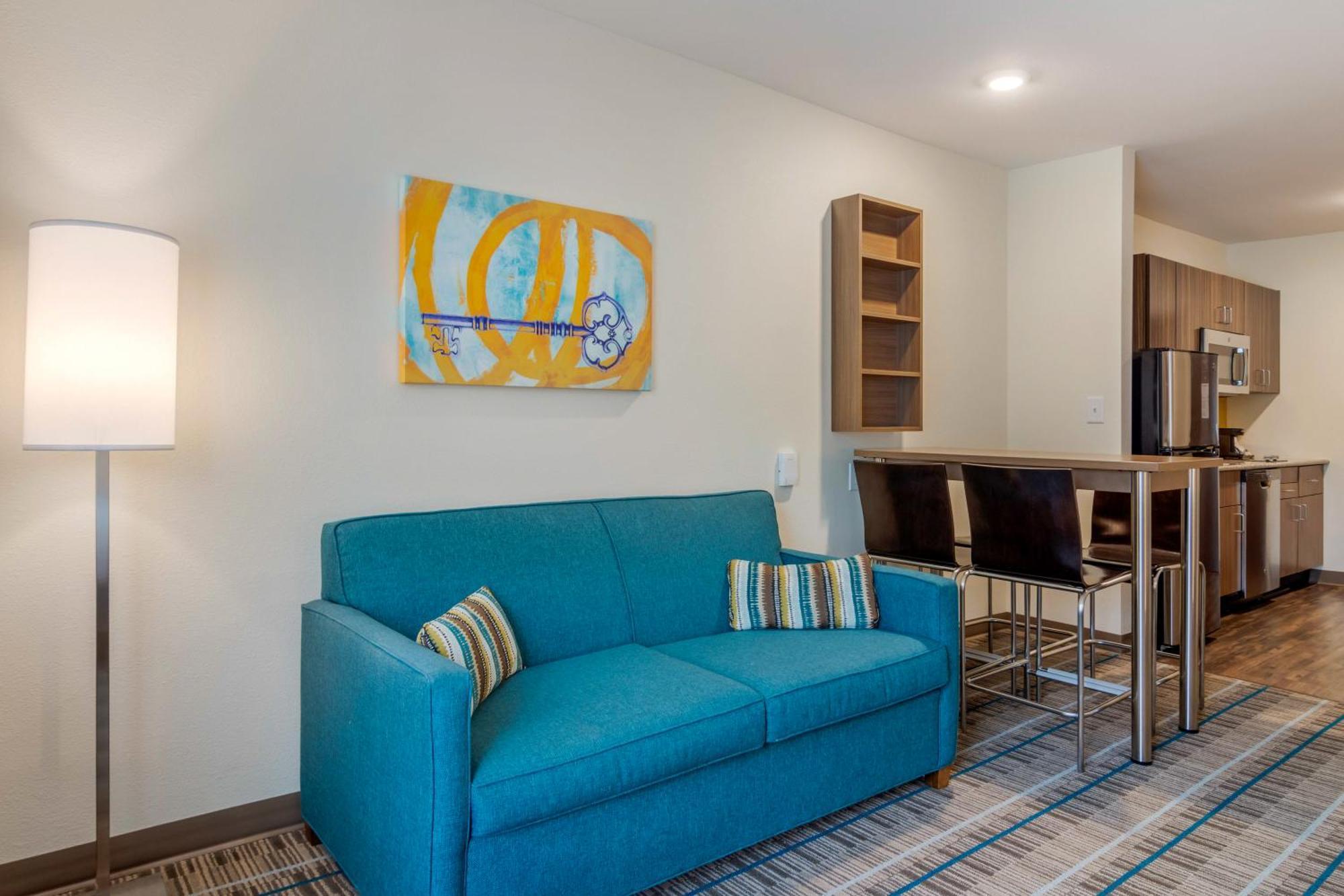 One-Bedroom King Suite with Sofa Bed - Non-Smoking
