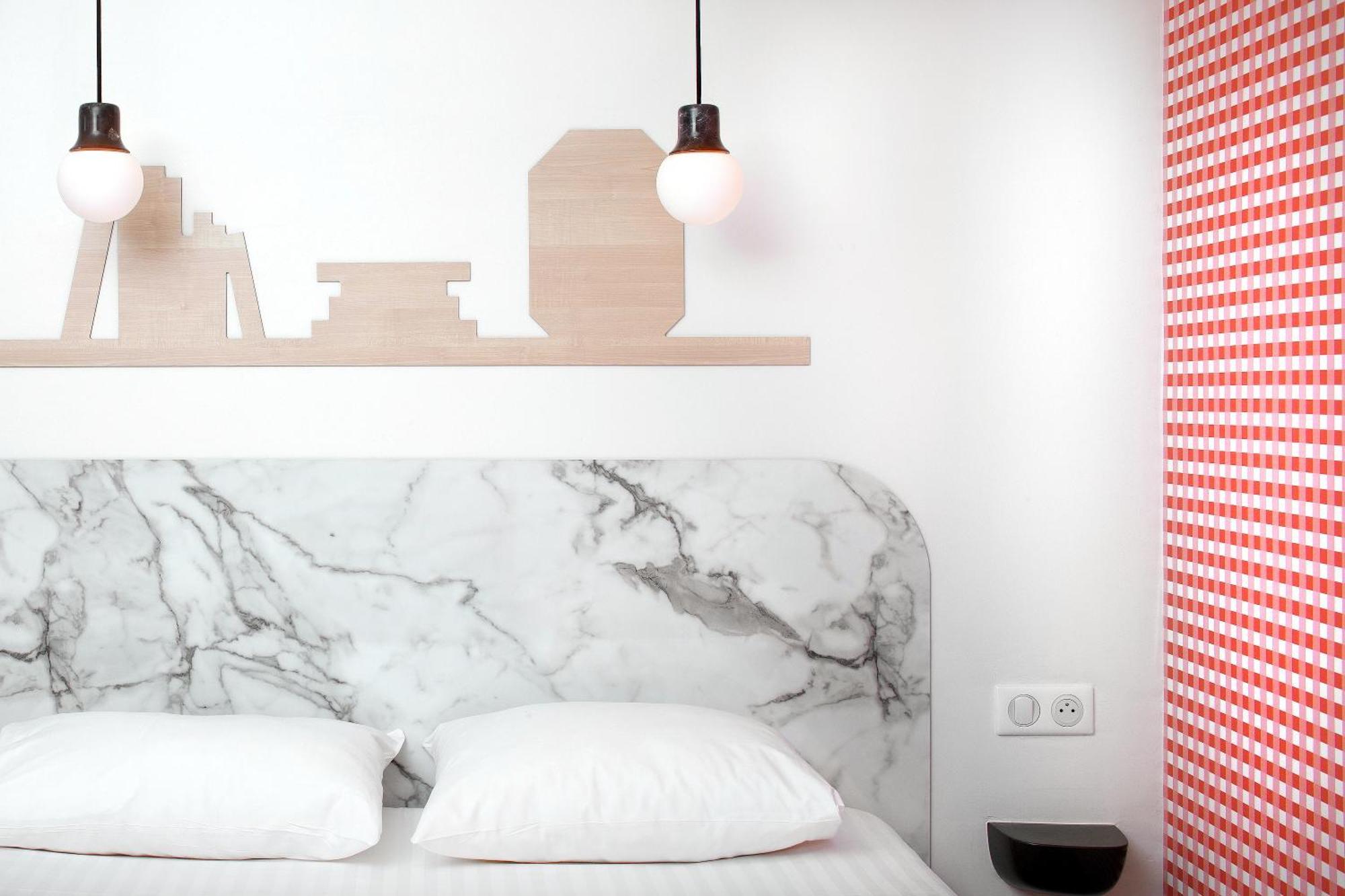 Chambre Supérieure avec 1 Lit Double et Canapé