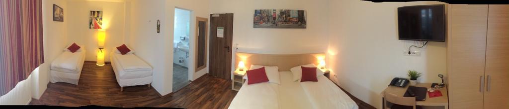Dreibettzimmer