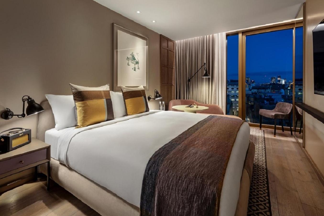 Deluxe Kamer met Kingsize Bed - Uitzicht op de Stad