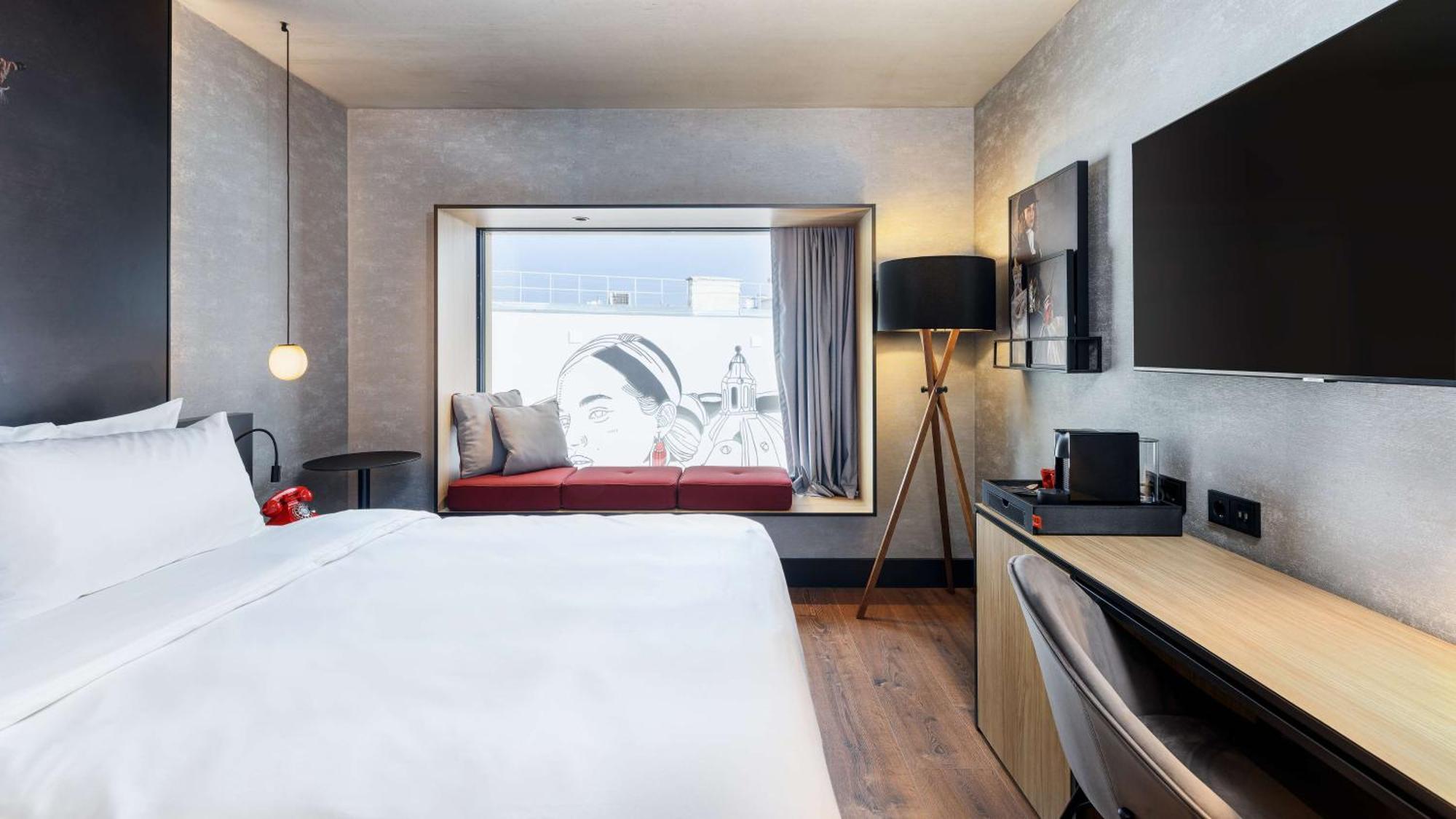 Standard Room - Courtyard view