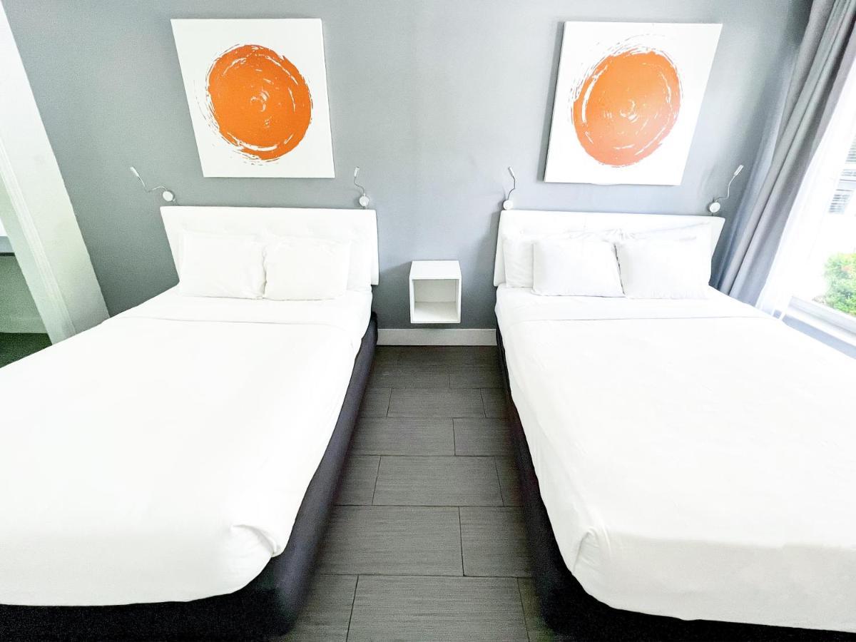 Deluxe Studio met 2 Queensize Bedden