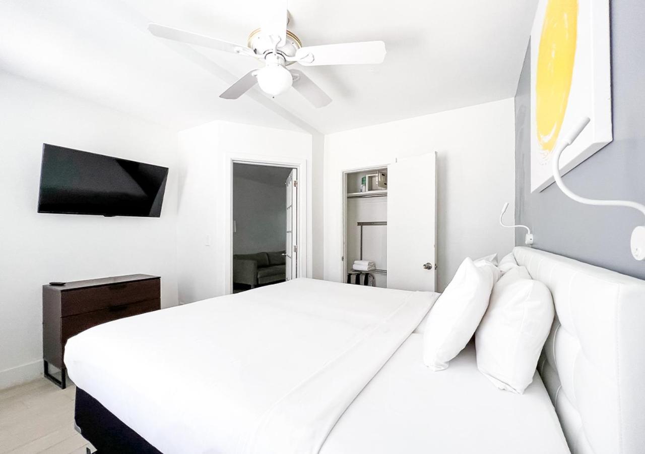 Studio met Queensize Bed
