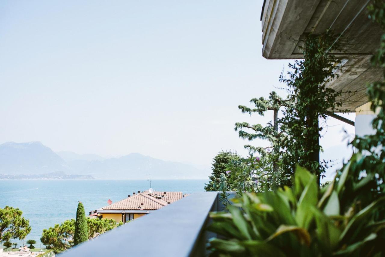 Panorama-Doppelzimmer mit Terrasse und Whirlpool