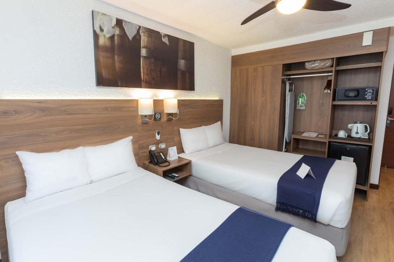 Quarto Superior com 2 Camas de Solteiro