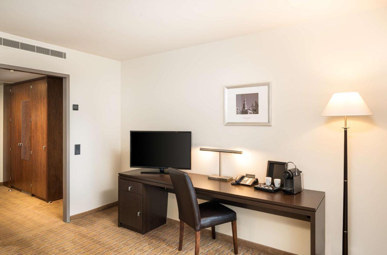 Executive Doppelzimmer mit seitlichem Flussblick