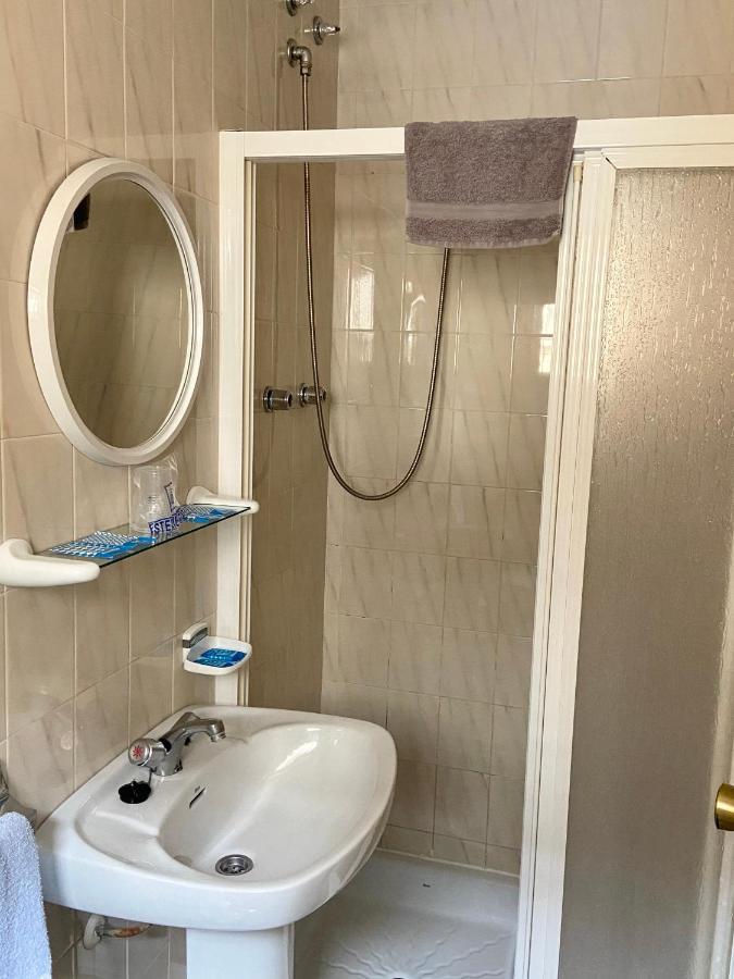 Habitación Triple Básica