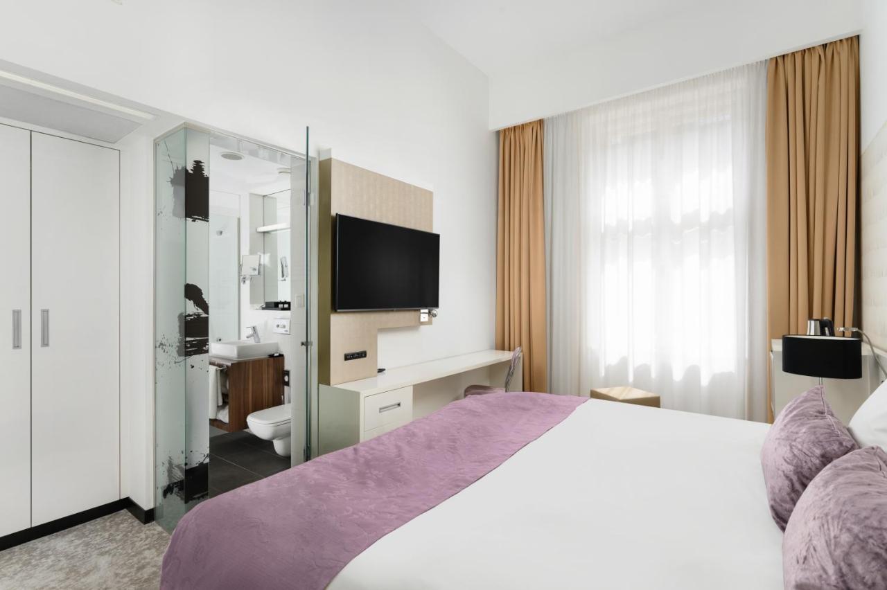Classic Room with One Double Bed