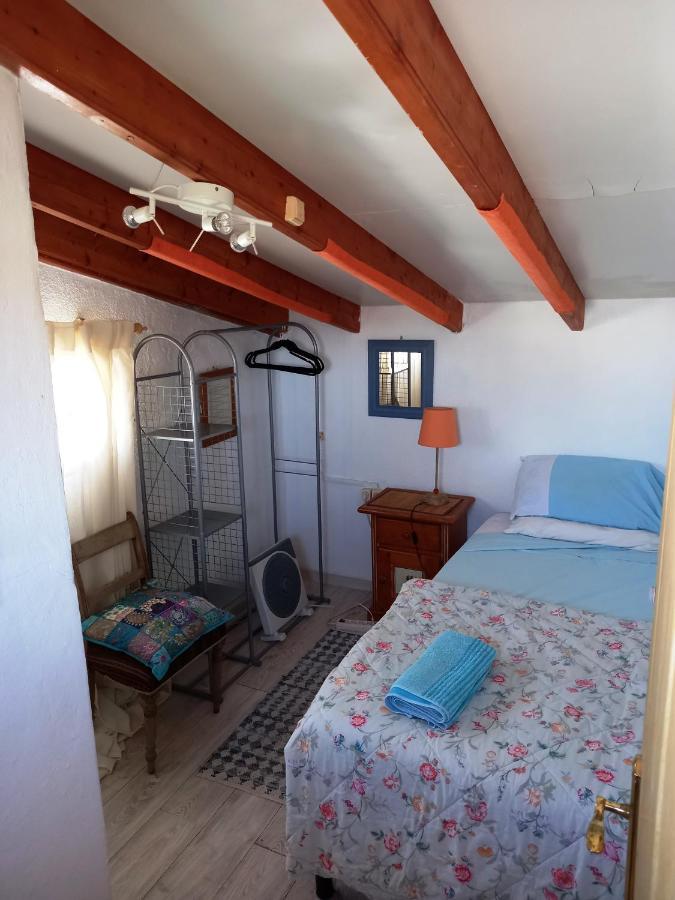 Budget Single Room,1301651404:JPEG