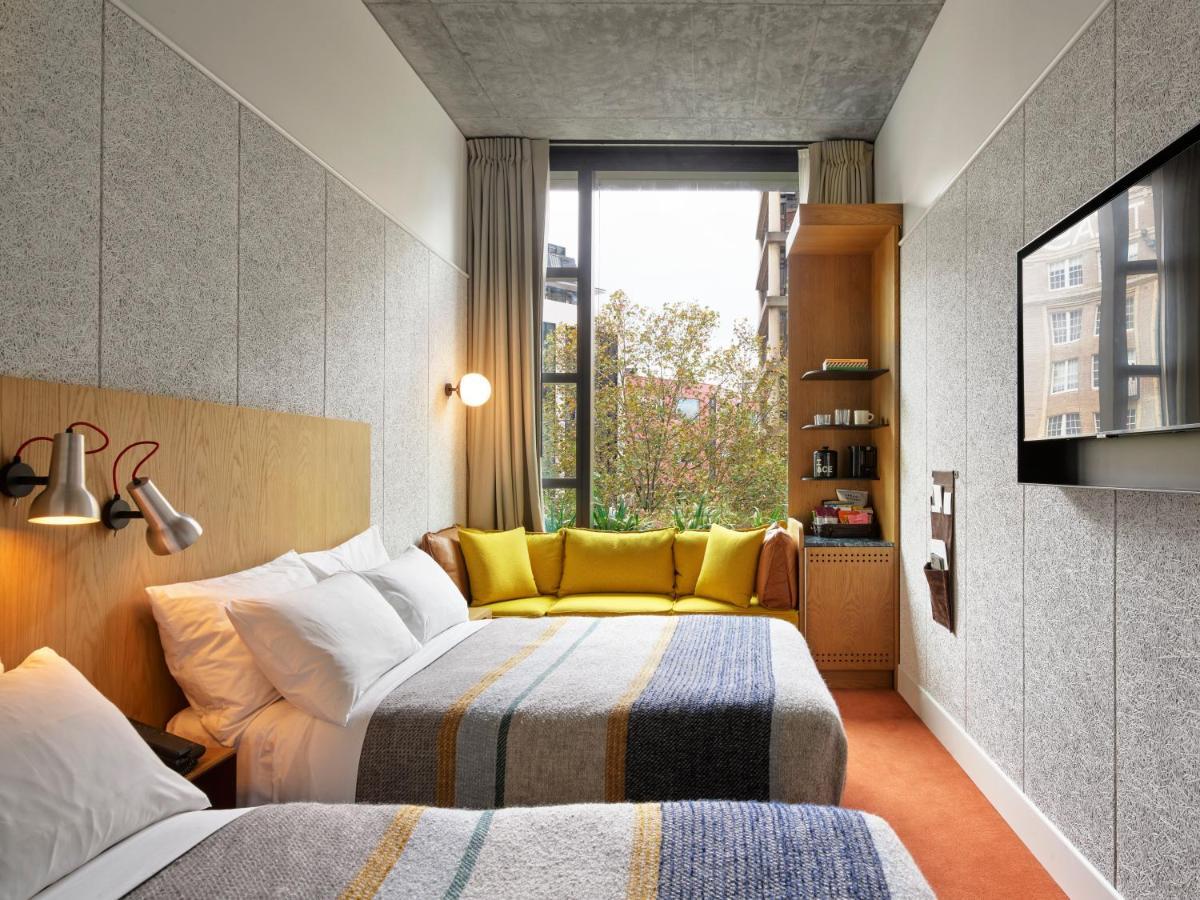 Doppelzimmer mit Doppelbett