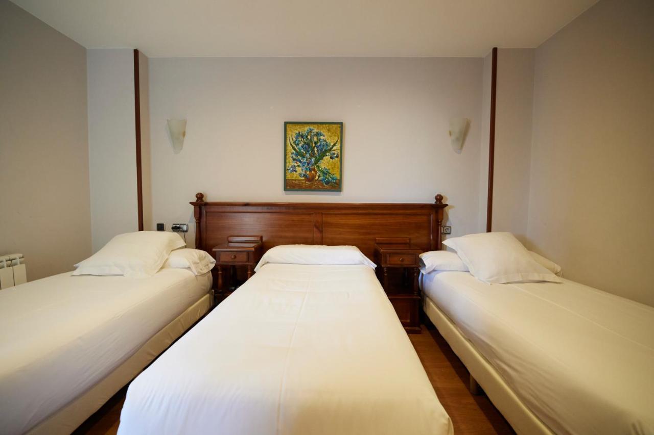 Triple Room,1307745556:JPEG