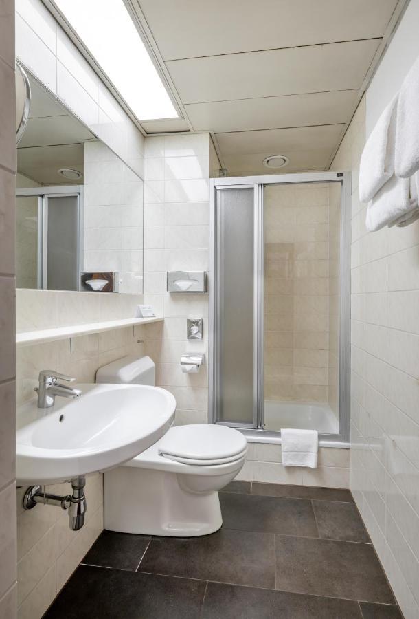 Petite Chambre Double avec Lit Queen-Size