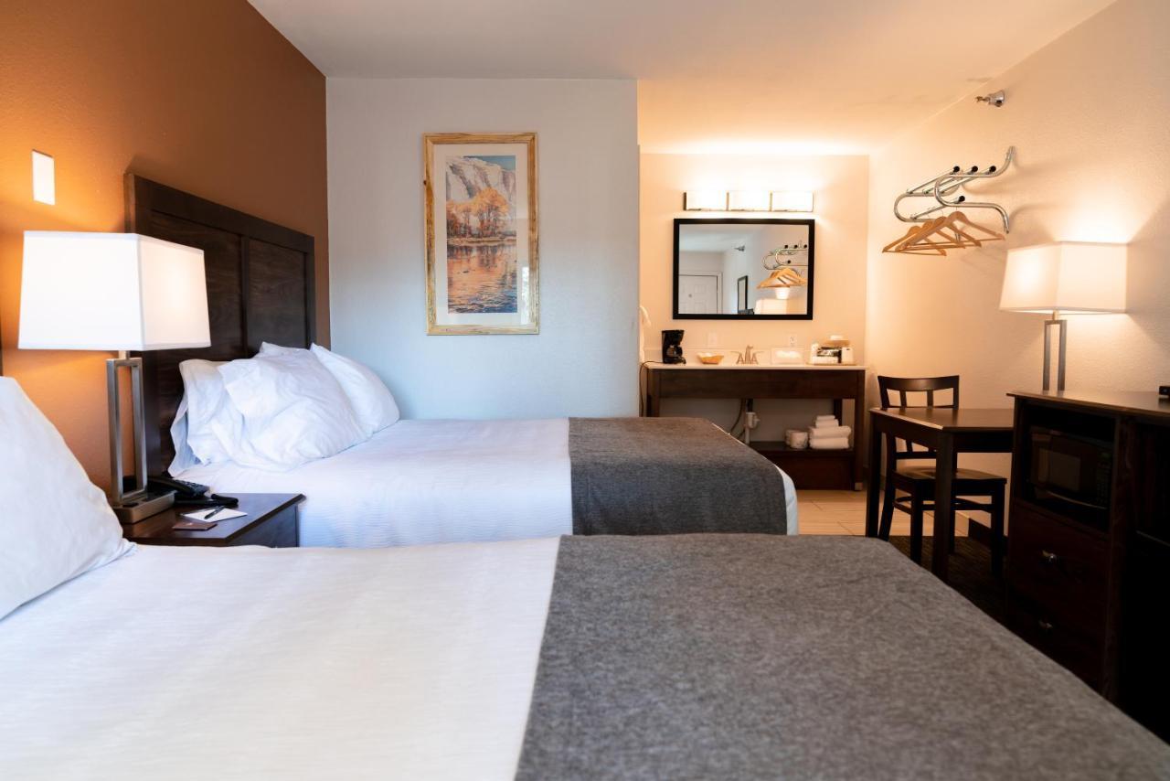 Queen Room with Two Queen Beds