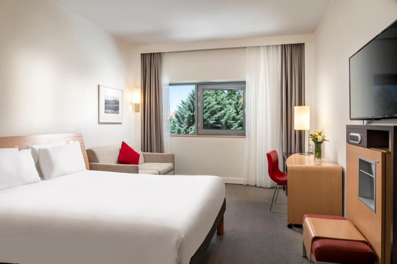 Superior Zimmer mit Queensize-Bett und Sofa