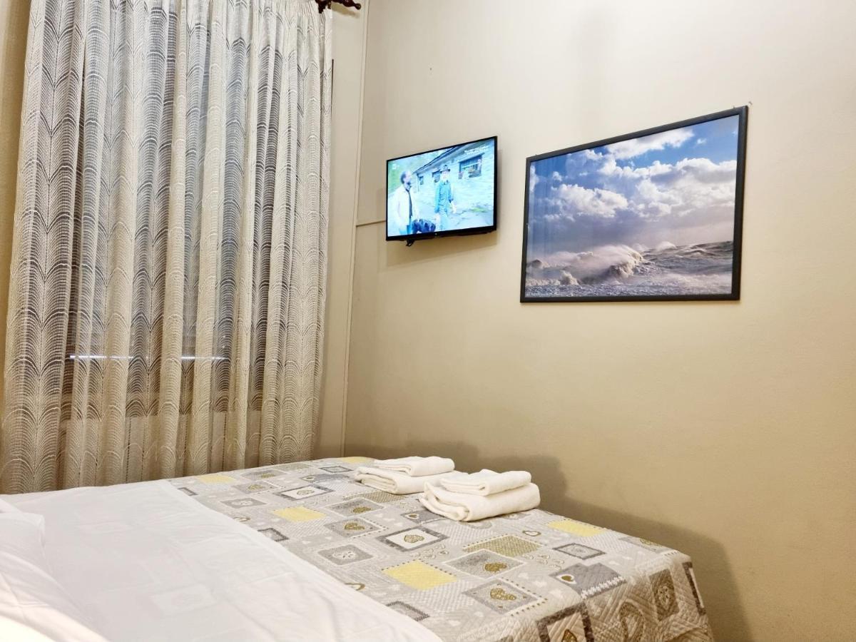Economy Tweepersoonskamer met Eigen Externe Badkamer