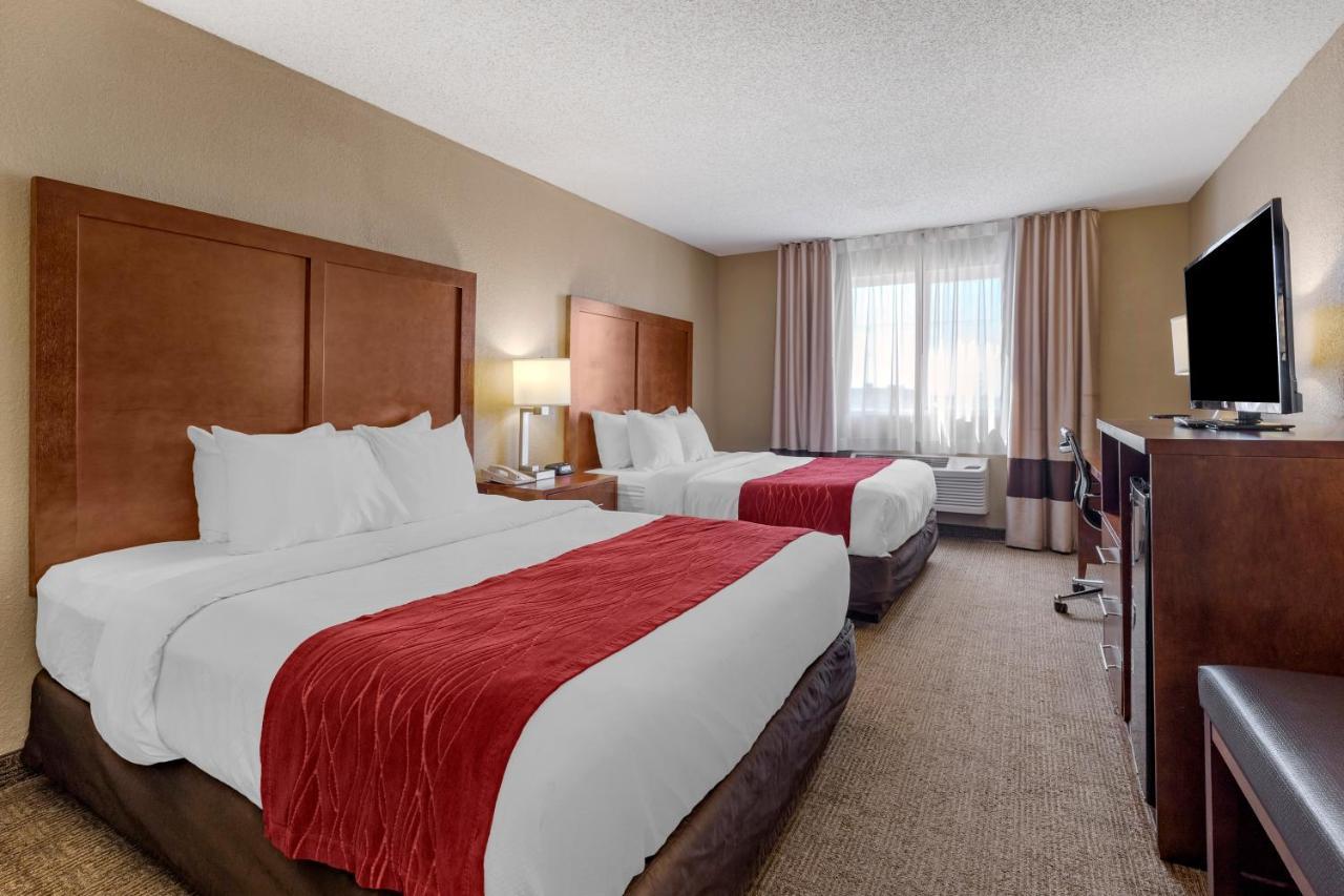 Queen Suite with Two Queen Beds - Non-Smoking