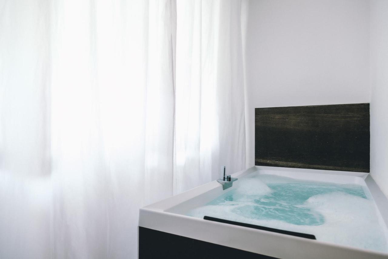 Chambre Double avec Baignoire Spa