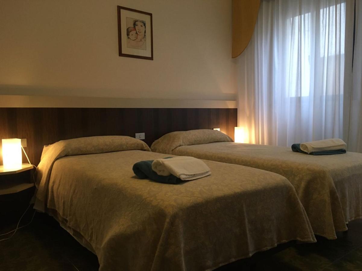 Double or Twin Room,1436288563:JPEG