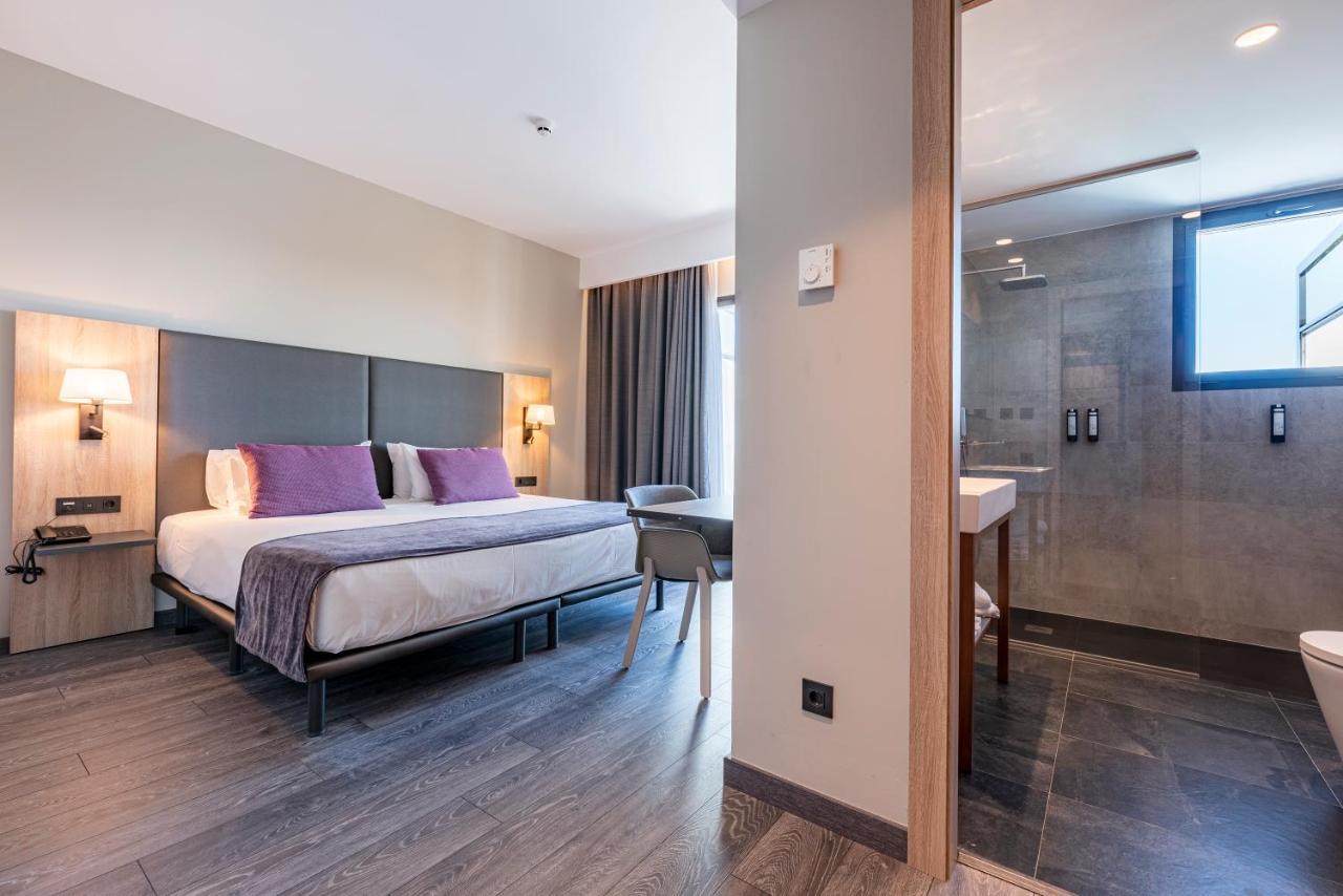 Habitación Doble con terraza y vistas al mar