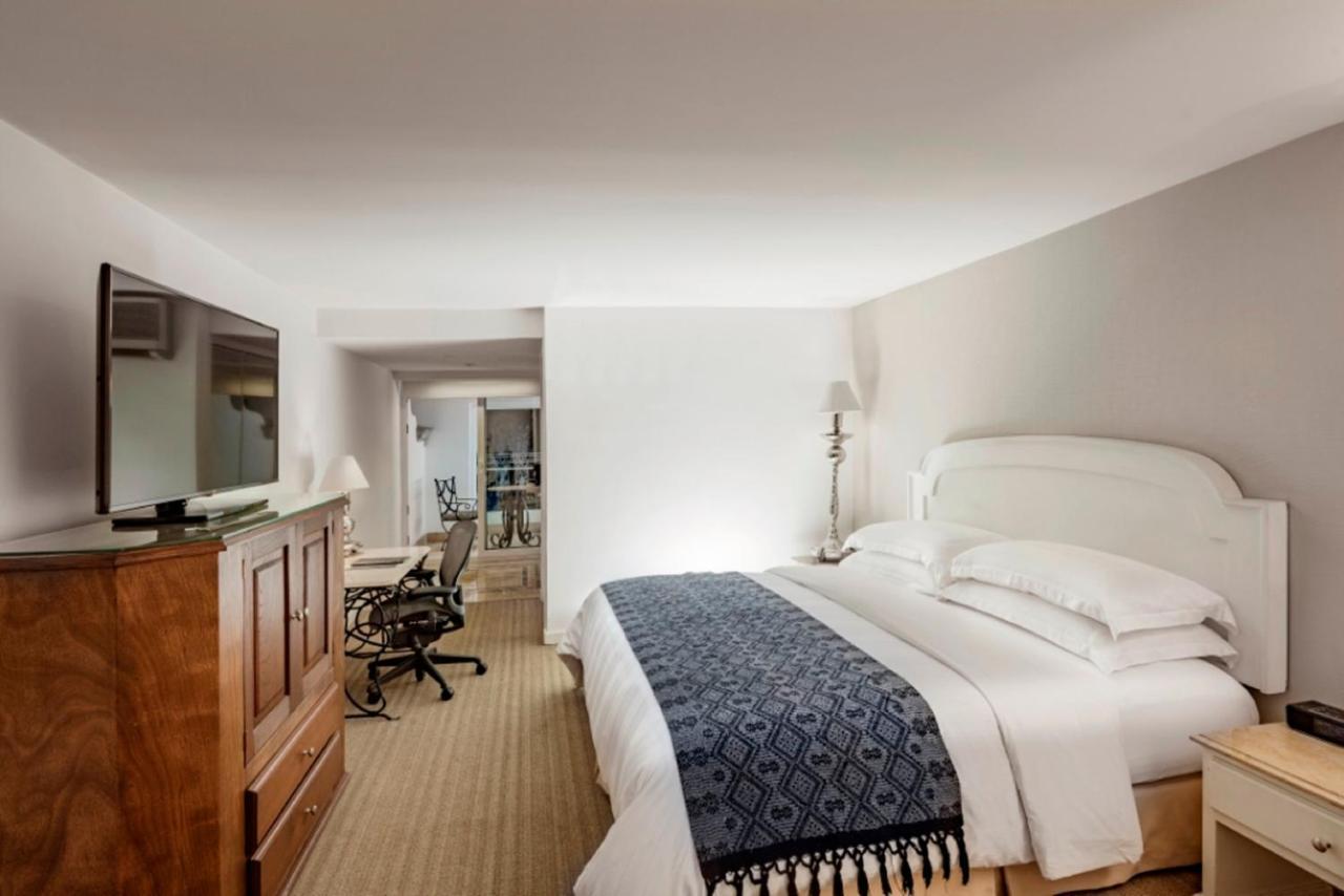 Classic King Room,1421240040:JPEG